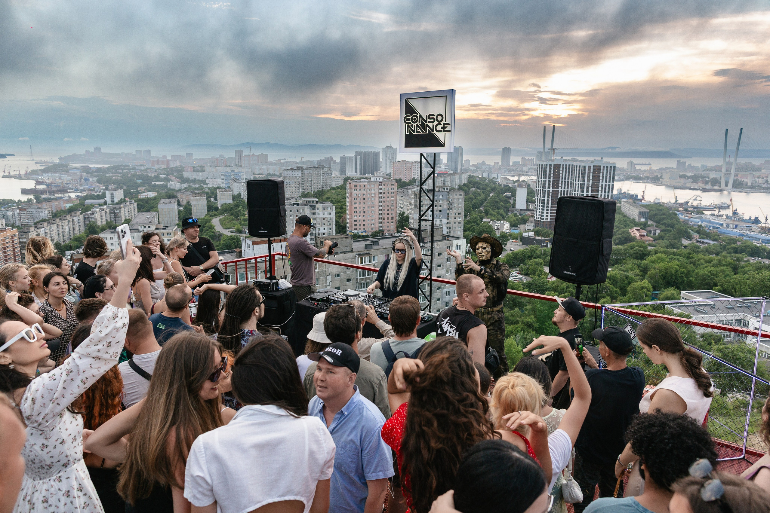 CONSONANCE COMMUNITY. Сергей Лебедев событийный фотограф во Владивостоке