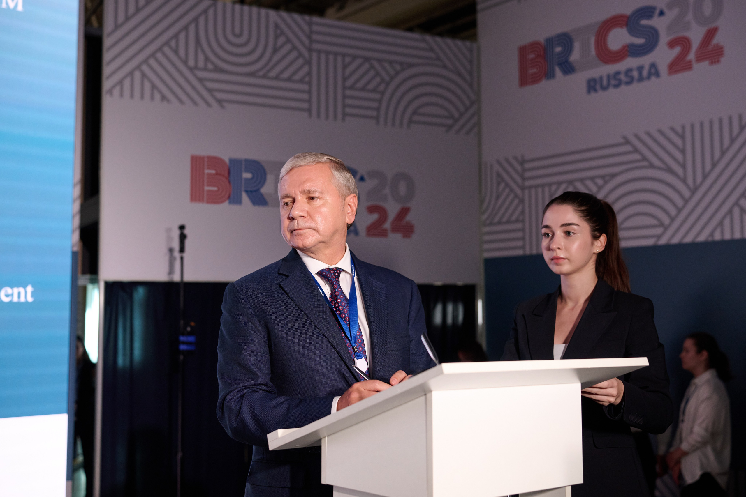 Профессиональная репортажная съемка делового мероприятия БРИКС в Москве