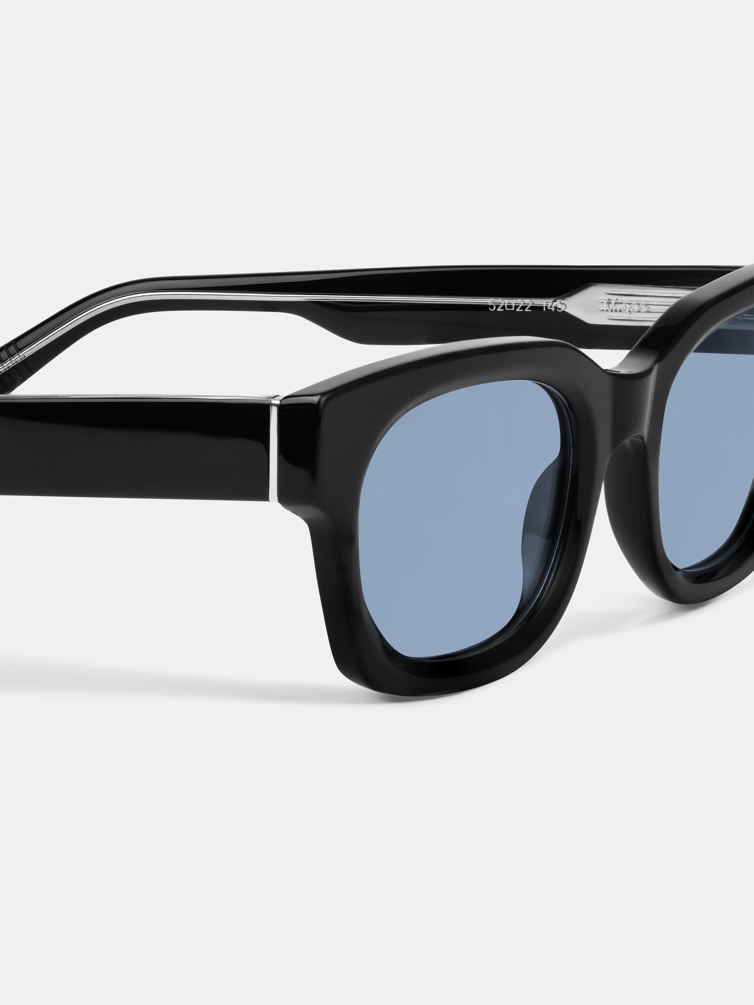  предметная съёмка очков для сайтов на белом фоне