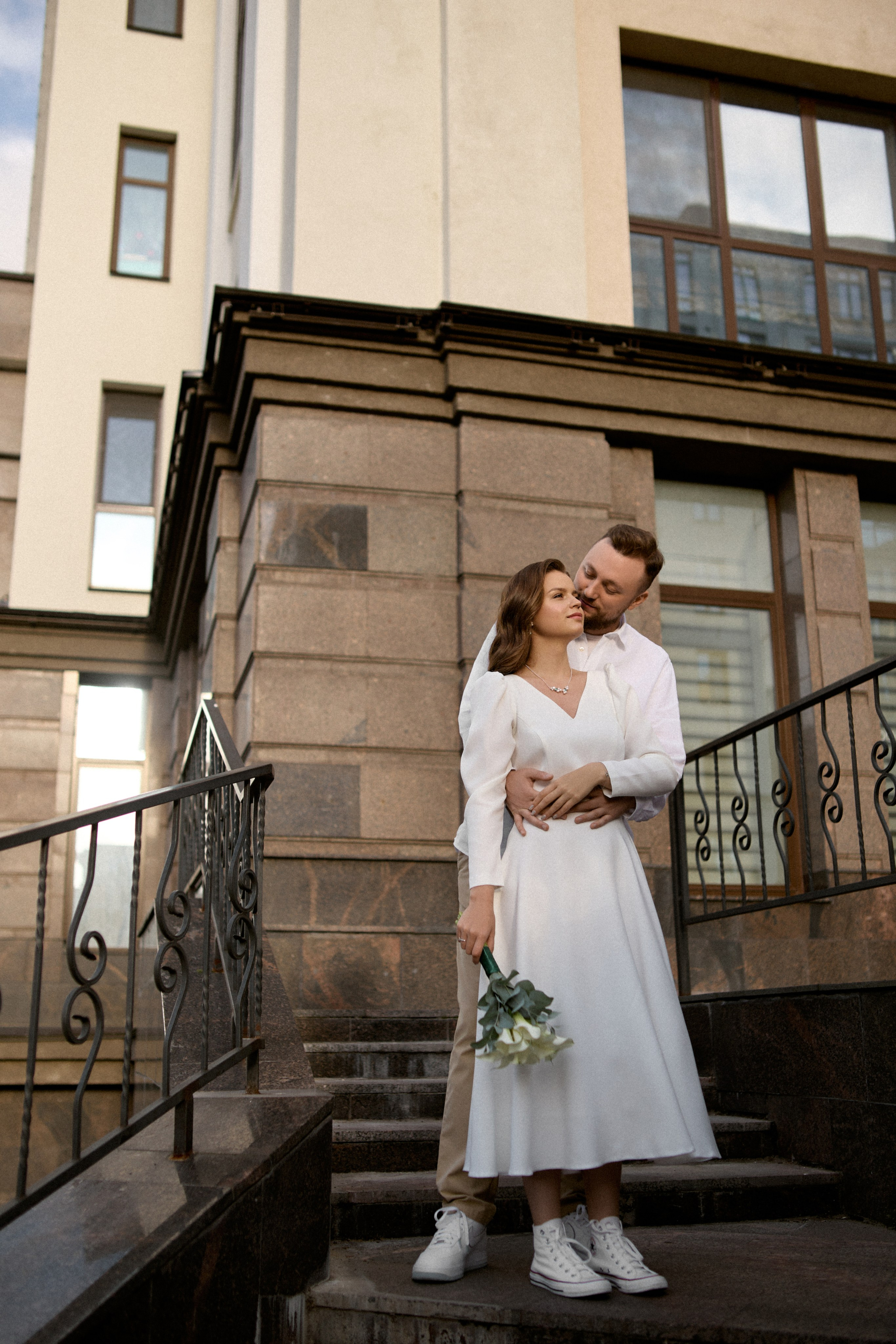Летняя свадебная фотосессия на Чернышевской. Сестры Карабаза. Фотографы и ретушеры в Москве и Санкт-Петербурге