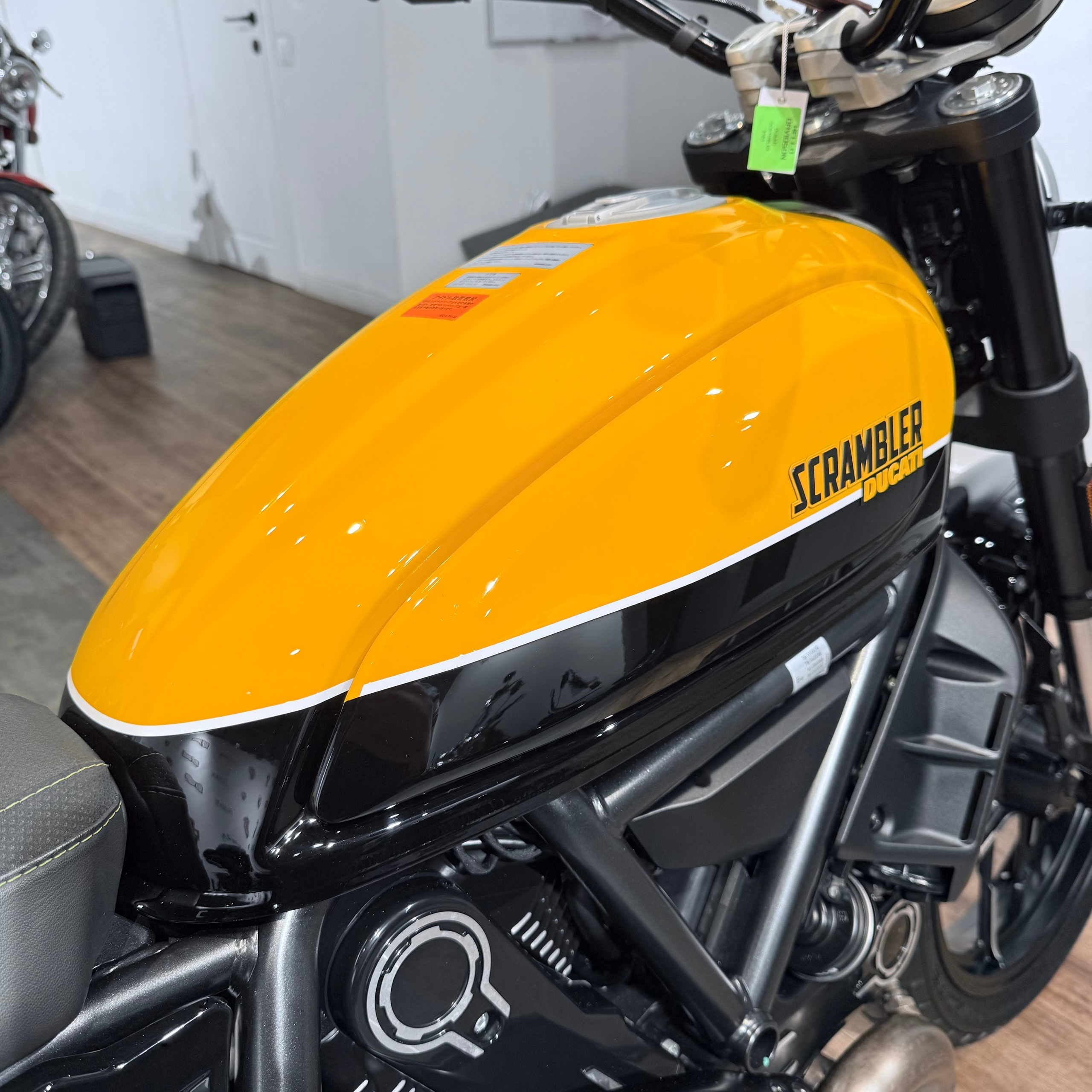 NЕW 2020 DUСАTI Scrambler Shining Blасk Yеllow. Hello Davidson, Москва. Только хорошие мотоциклы…