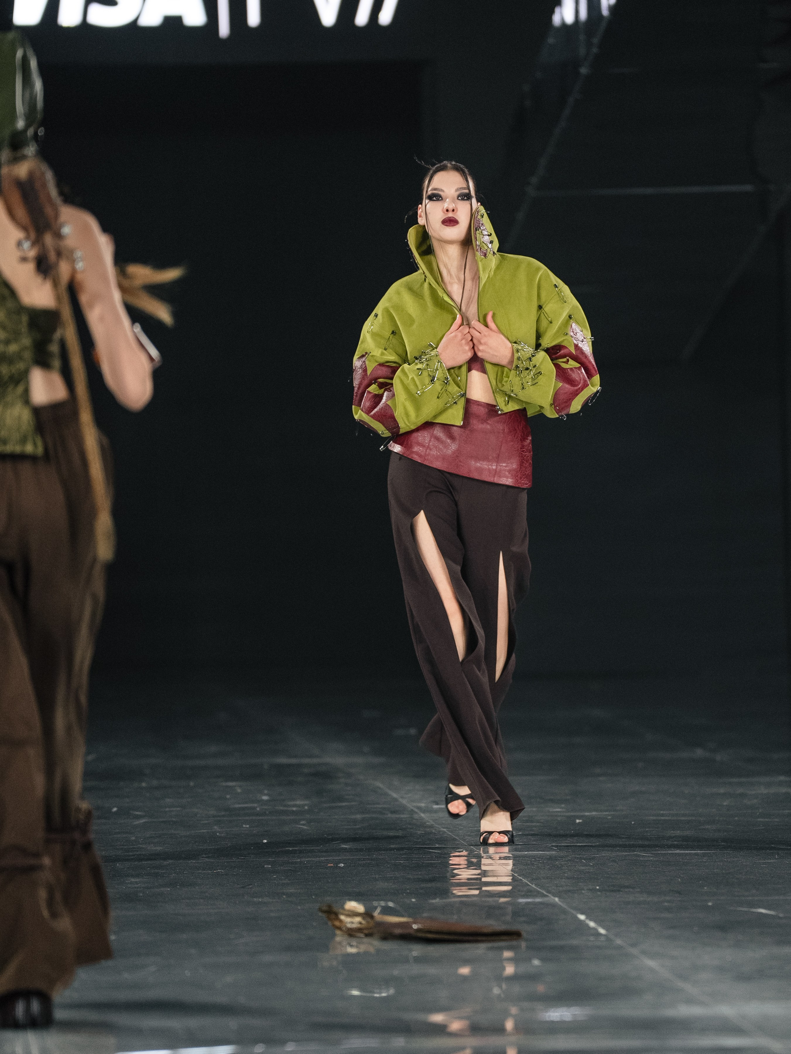 Visa Fashion Week SAKH. Сайт Алматинского НЮ АРТ, будуар и фэшн фотографа Дениса Карпенко