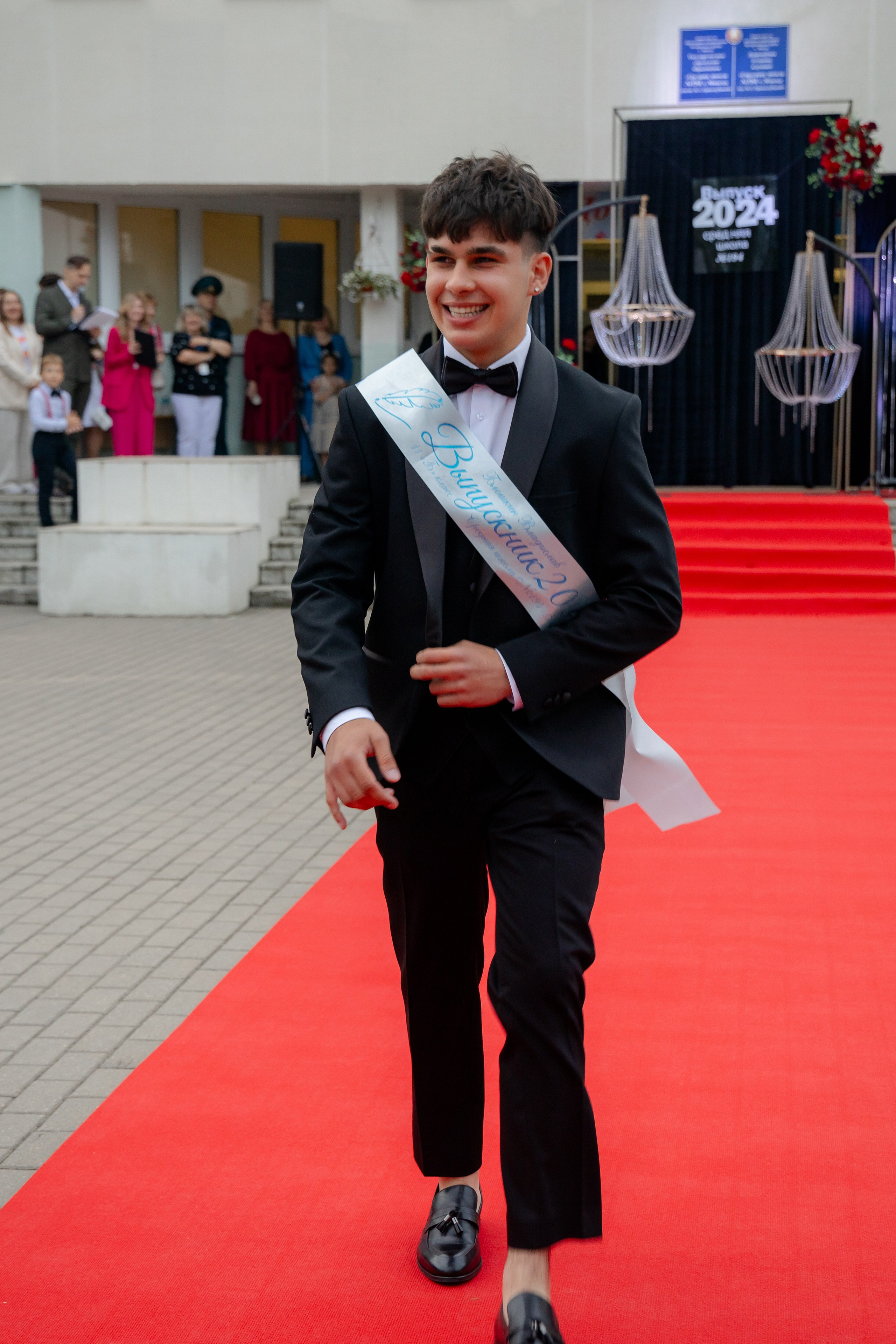 Школьный выпускной 2024 год в Соколе (Минск). Свадебный фотограф в Минске/Беларуси Сергей Спиридонов