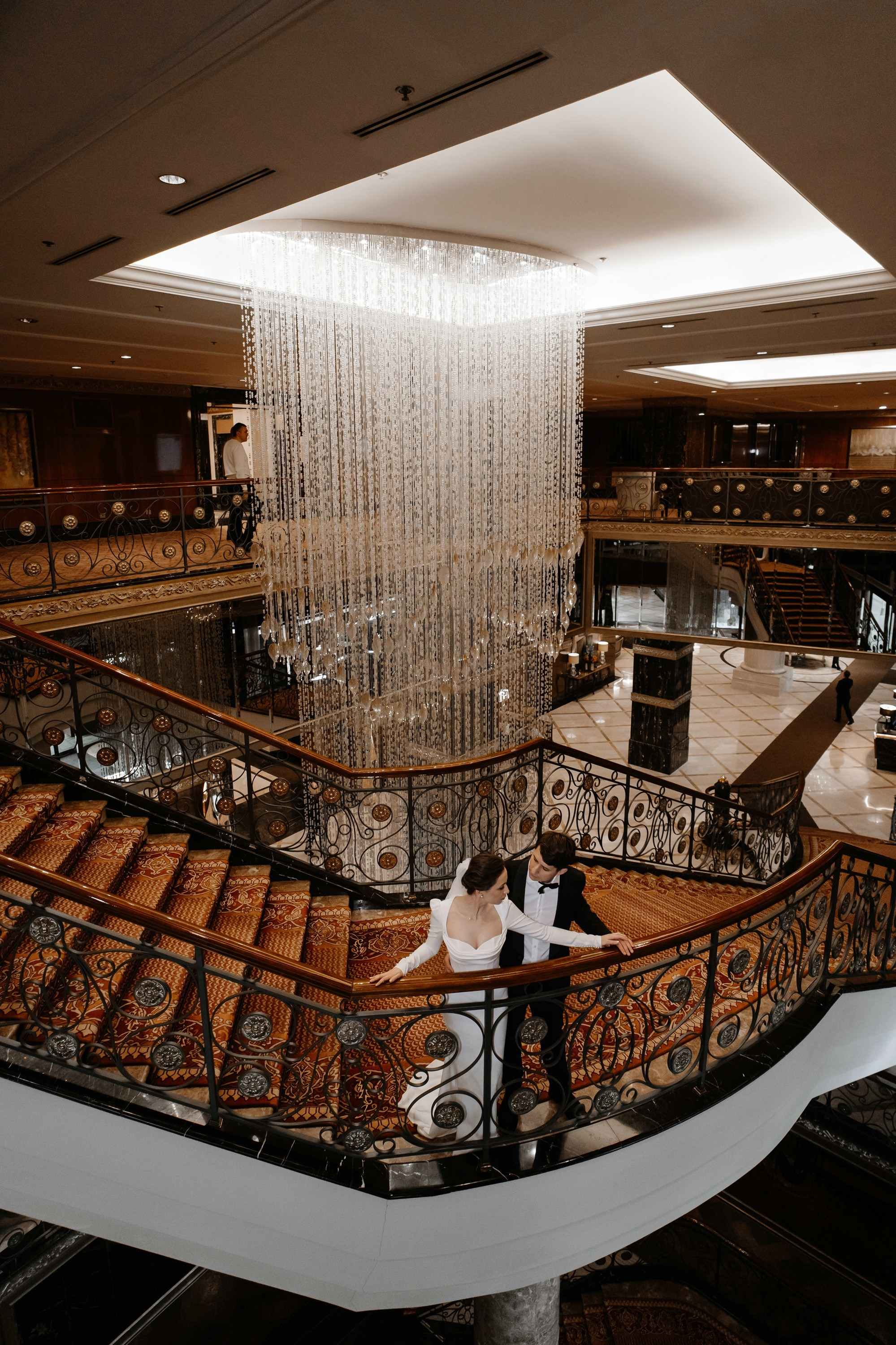 Фотосессия свадьбы в Lotte Plaza. Свадебный и семейный фотограф в Москве Светлана Зоткина