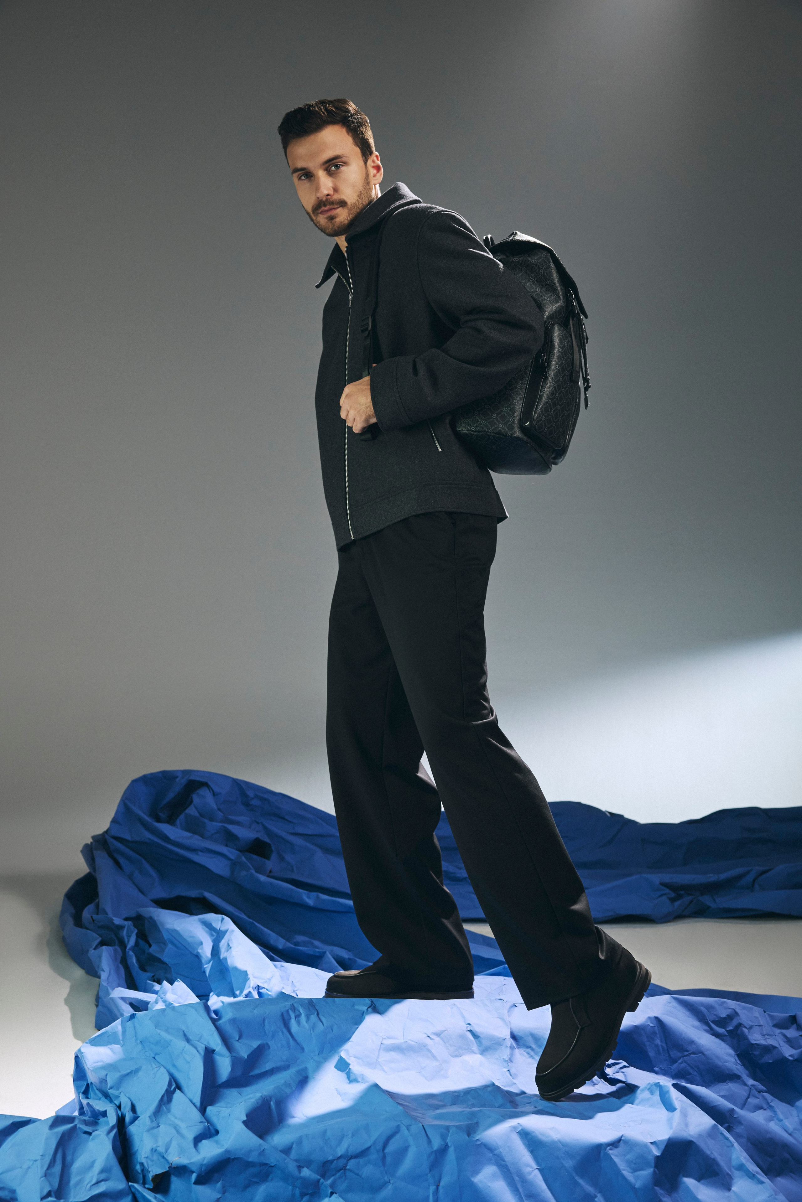 Портфолио Парня модели Глеб Русанду. Продакшен г. Москва съемка мужской одежды, мужские модели, фото и видео, организация под ключ