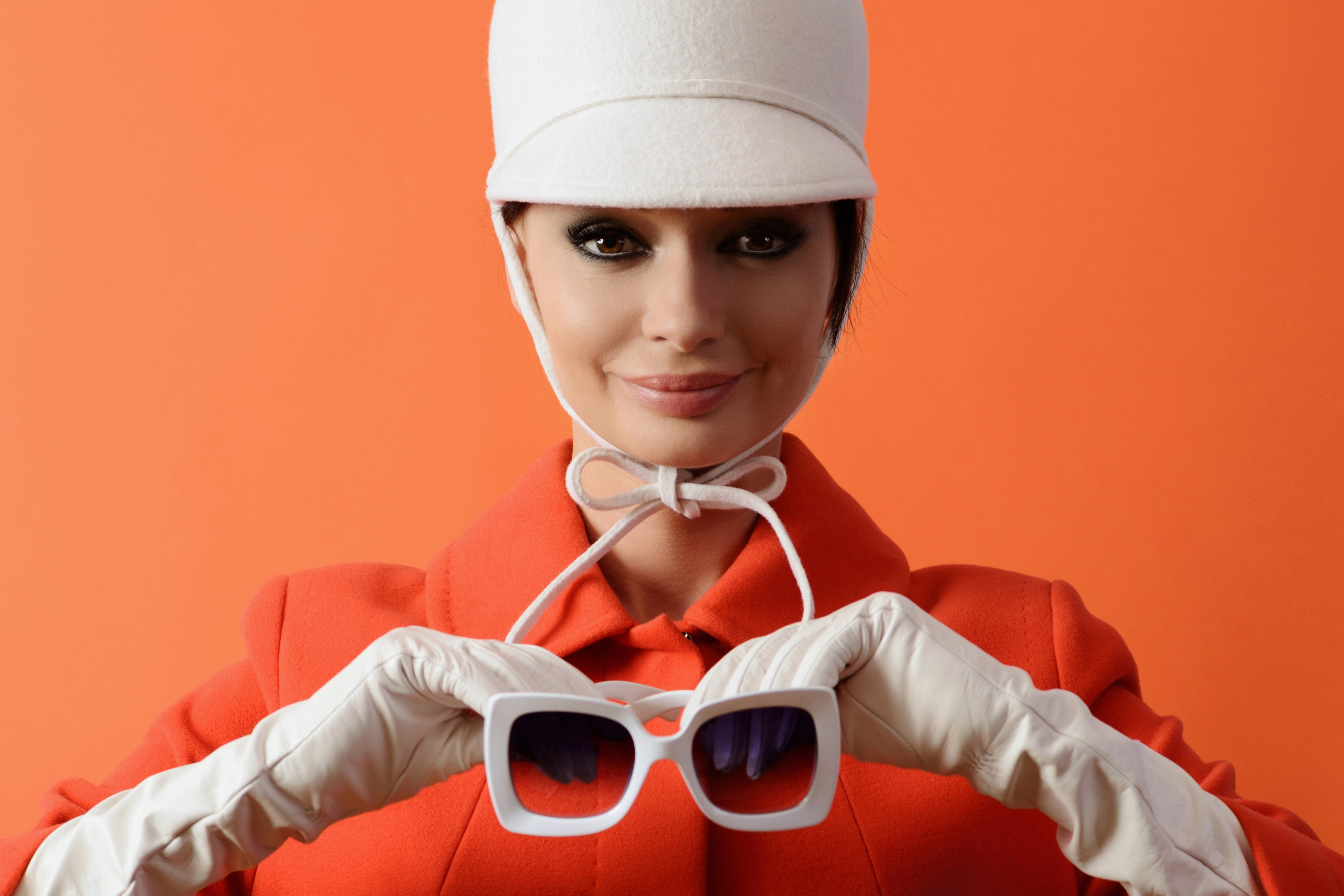 Фото как из кино - кинообраз Одри Хепберн из фильма Как украсть миллион. Фотостудия MOMENTOFBEAUTY