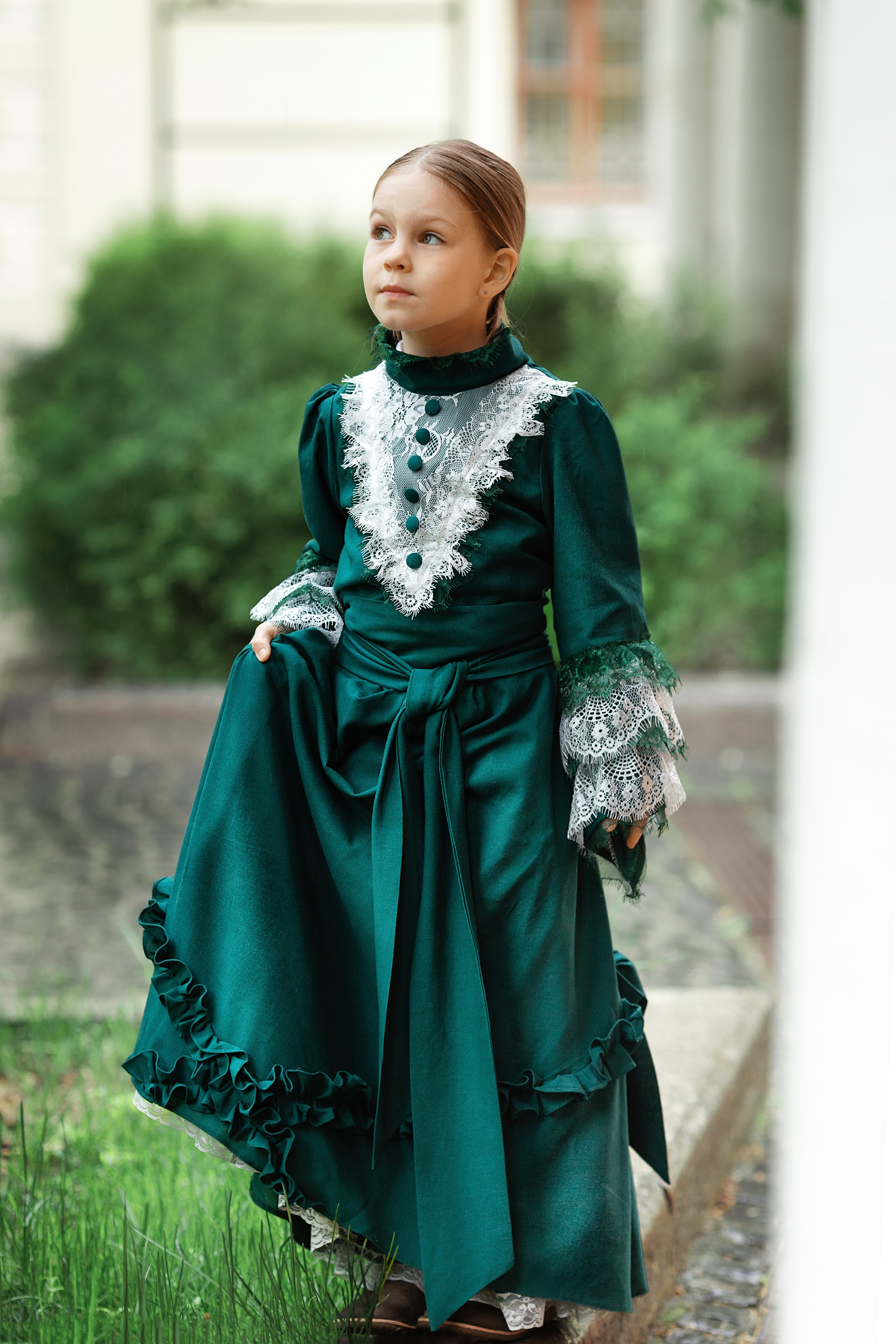 Московский дворик. Актерское и модельное портфолио. Фотограф в Москве Екатерина Коломеец