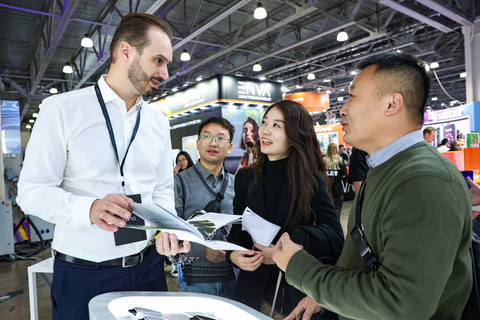 Стенд PLONQ на Vape Club Show. Фотограф Дарья Попова