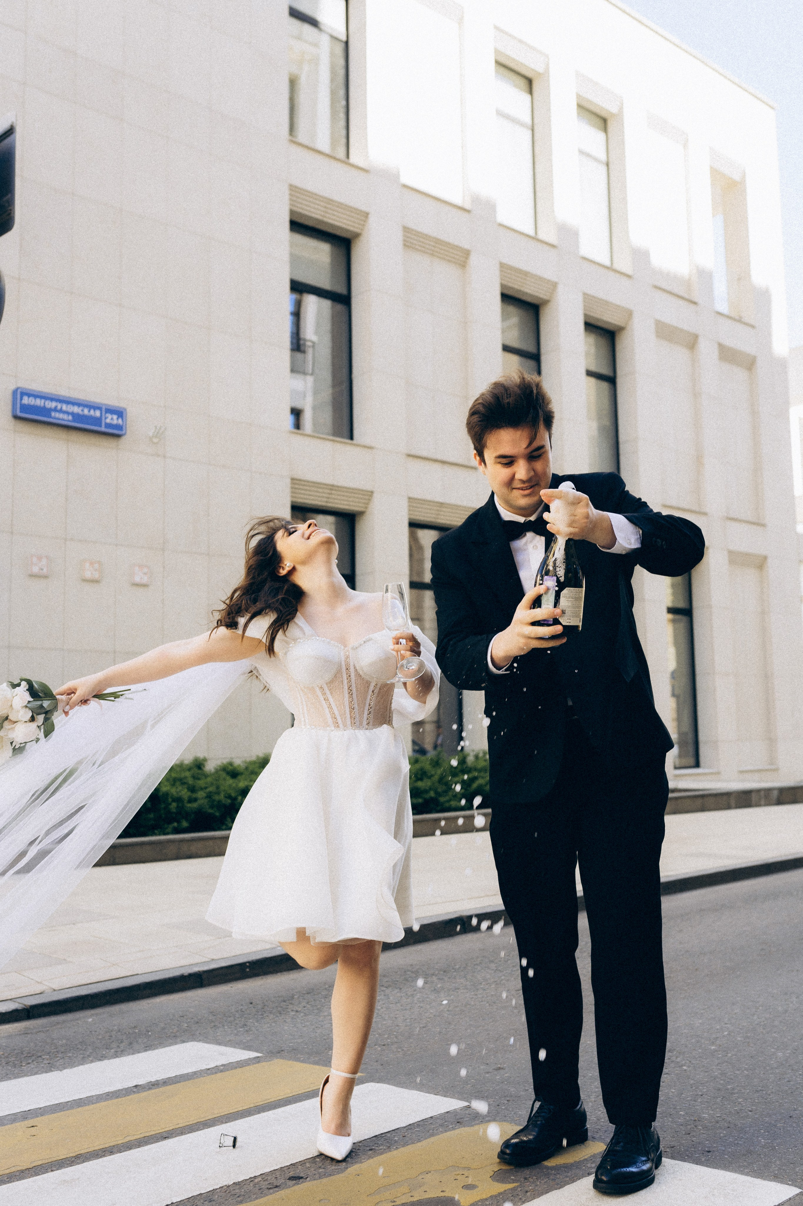 Свадебная фотопрогулка в Москве по центру города. Свадебный фотограф в Москве Анна Полушина