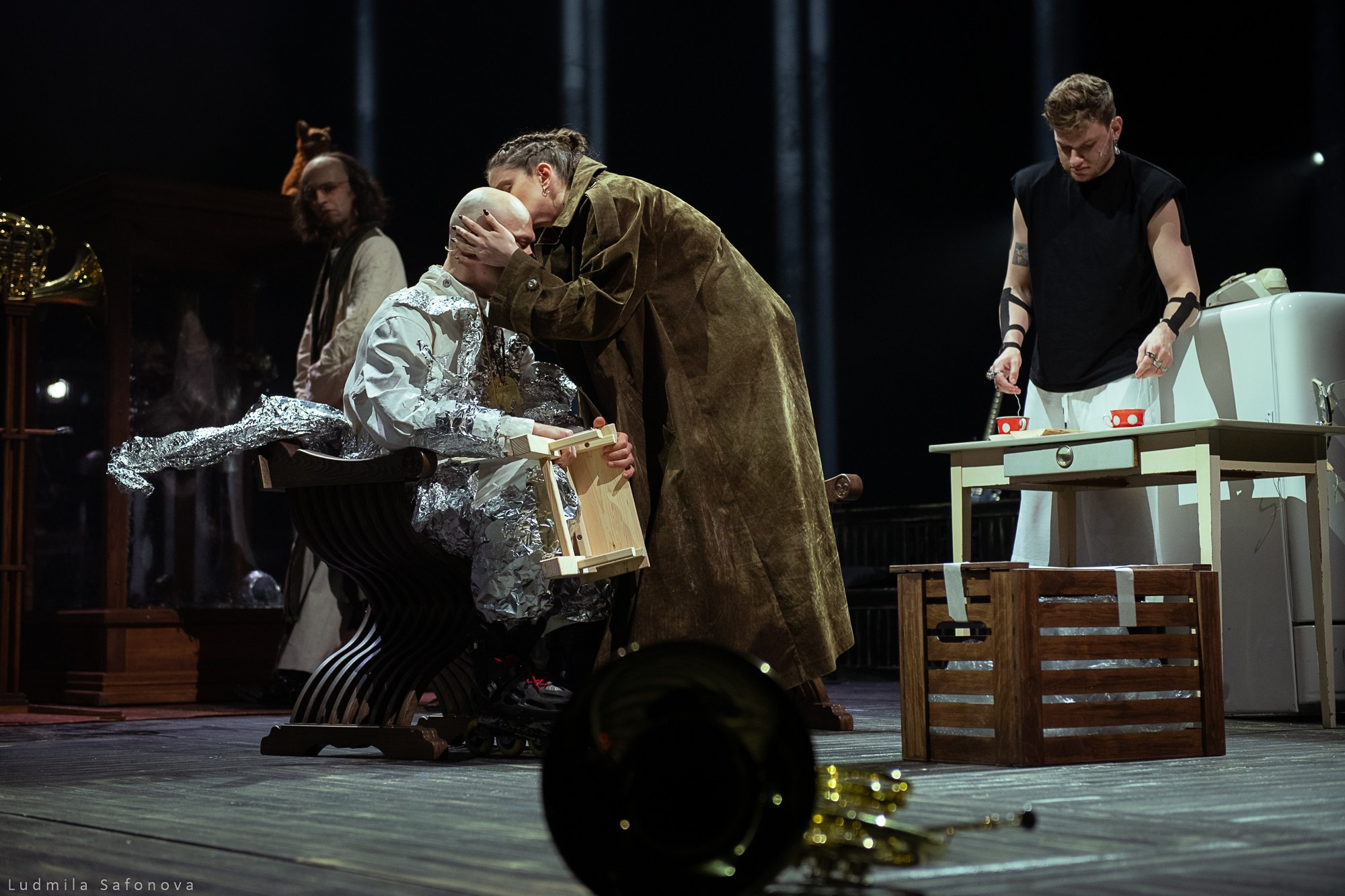 Гамлет. Режиссёр Андрей Гончаров. Гамлет Юра Борисов. Lucytheatre