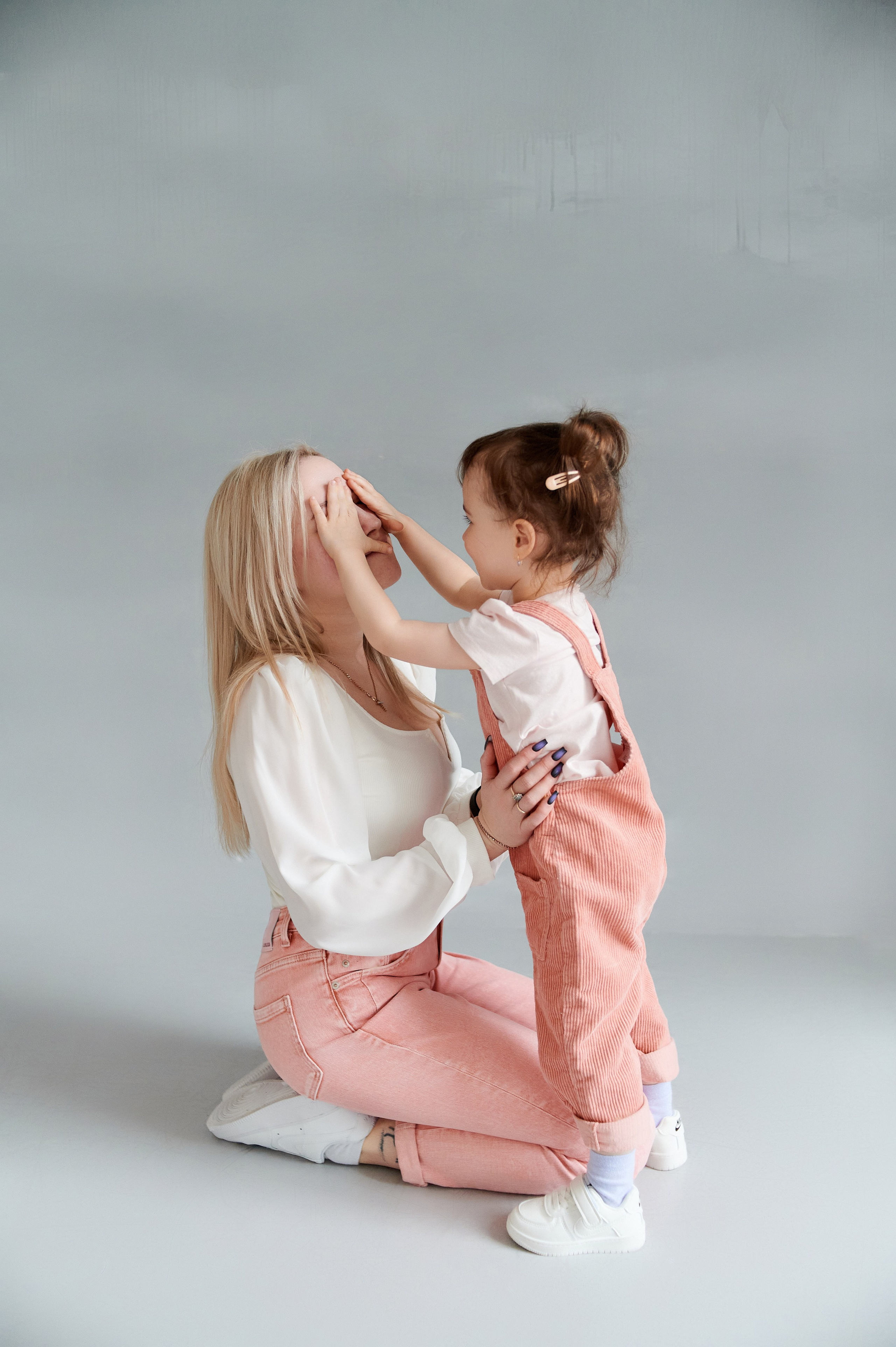 В студии. Семейный и детский фотограф в г. Ногинске Ангелина Хасанова