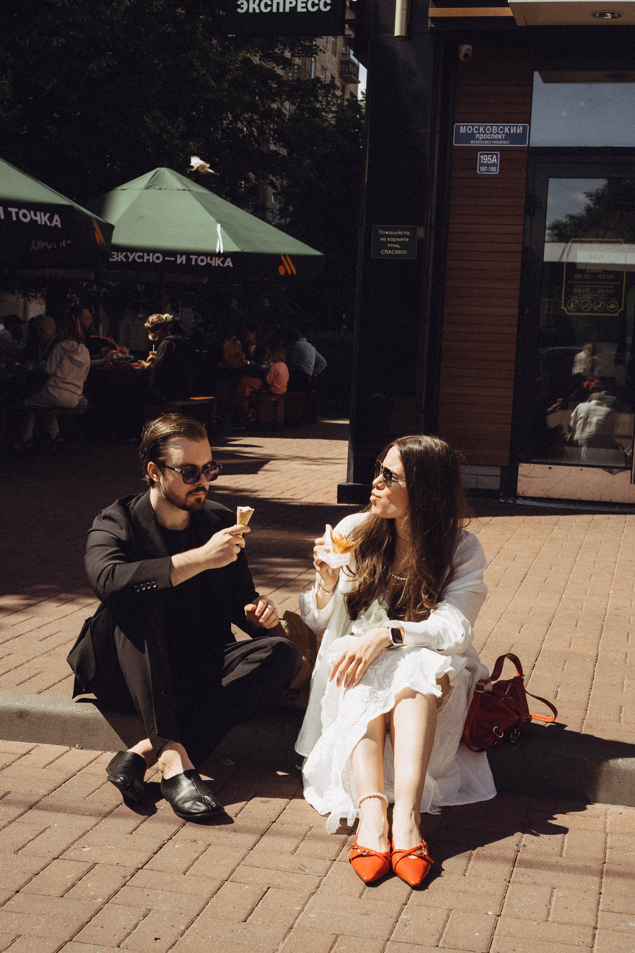 СВАДЕБНАЯ СЬЕМКА В ПАРКЕ ПОБЕДЫ И ПРОГУЛКА ПО МОСКОВСКОМУ ПРОСПЕКТУ. Профессиональный фотограф, Санкт-Петербург — Виктория Богомолова