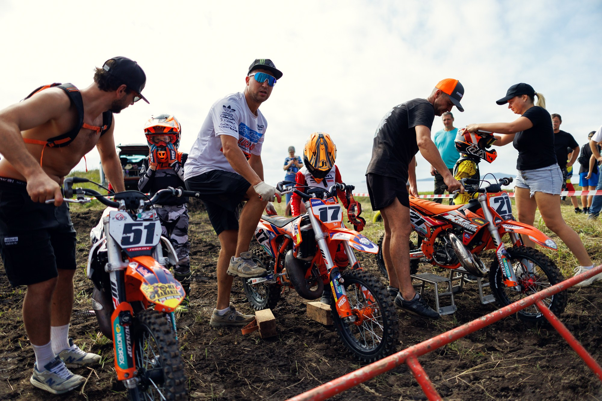 Мотокросс 2025. Андрей Кровлин — фотограф в Славянке