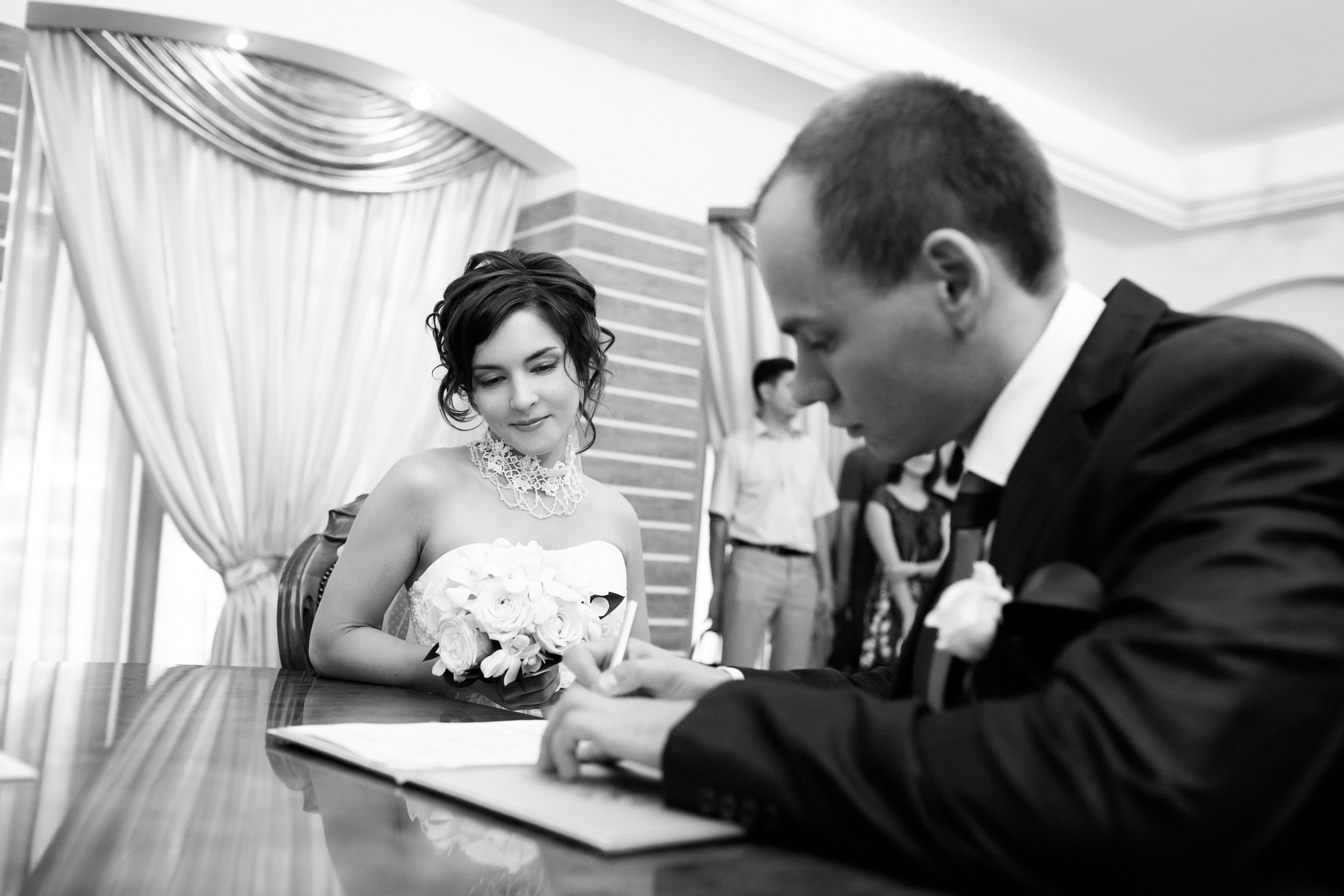 Свадебная съемка в тумане. Фотографы в Москве Светлана Устинова и Сергей Грачев