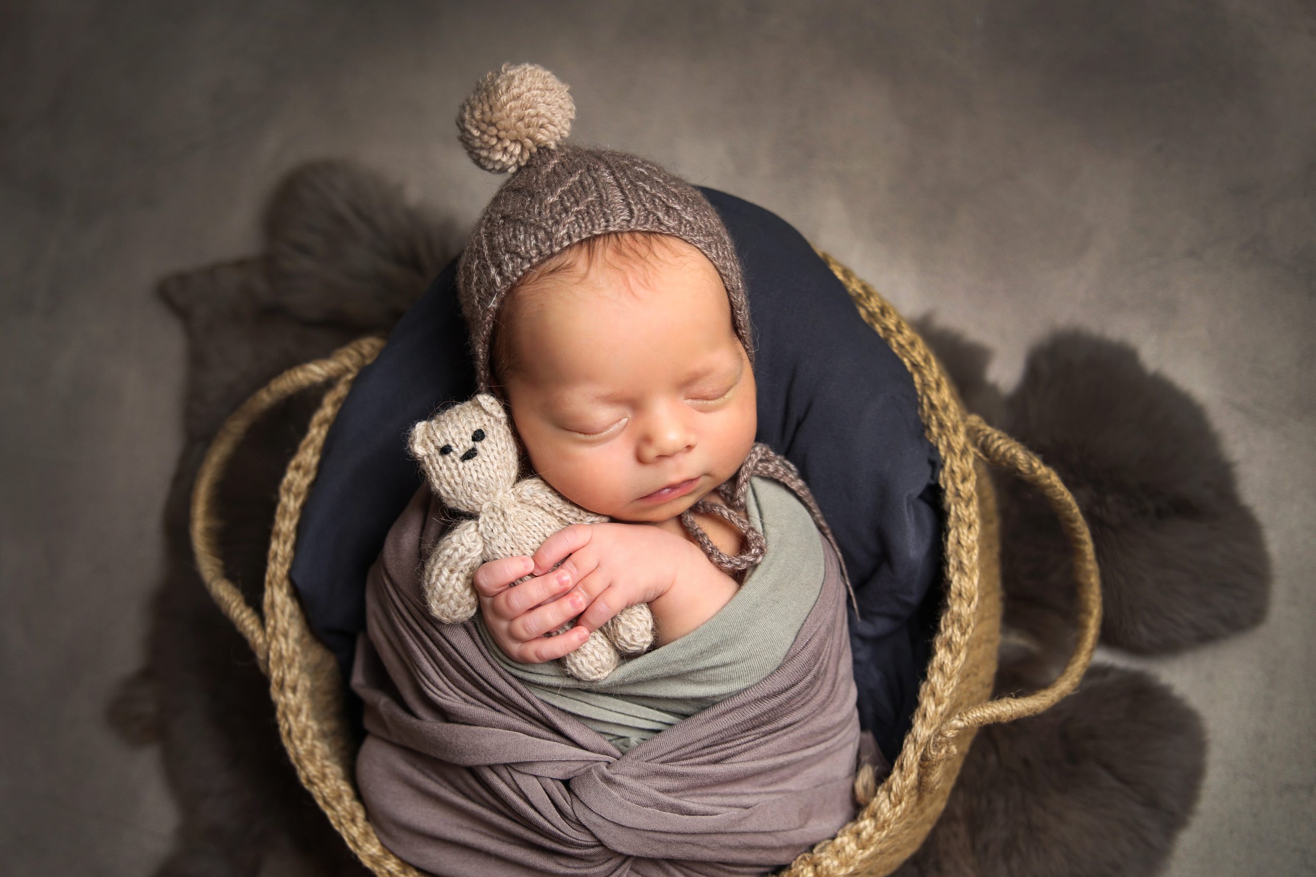 НОВОРОЖДЕННЫЕ до месяца. Мишугина Ольга Фотограф новорожденных, семейный и детский фотограф