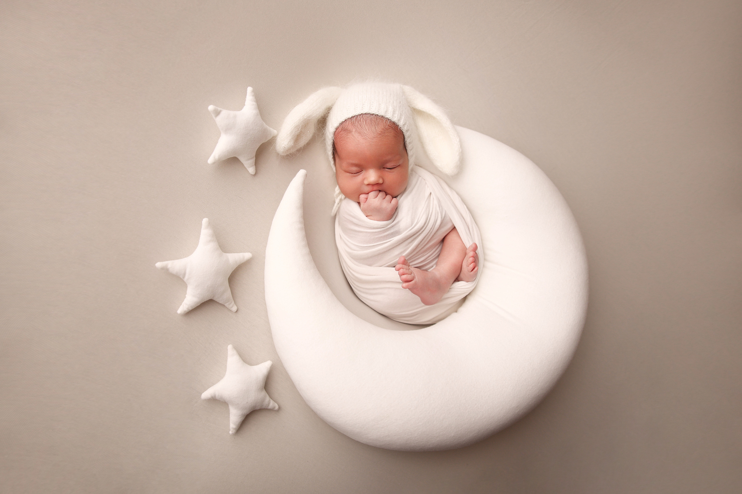 НОВОРОЖДЕННЫЕ до месяца. Мишугина Ольга Фотограф новорожденных, семейный и детский фотограф