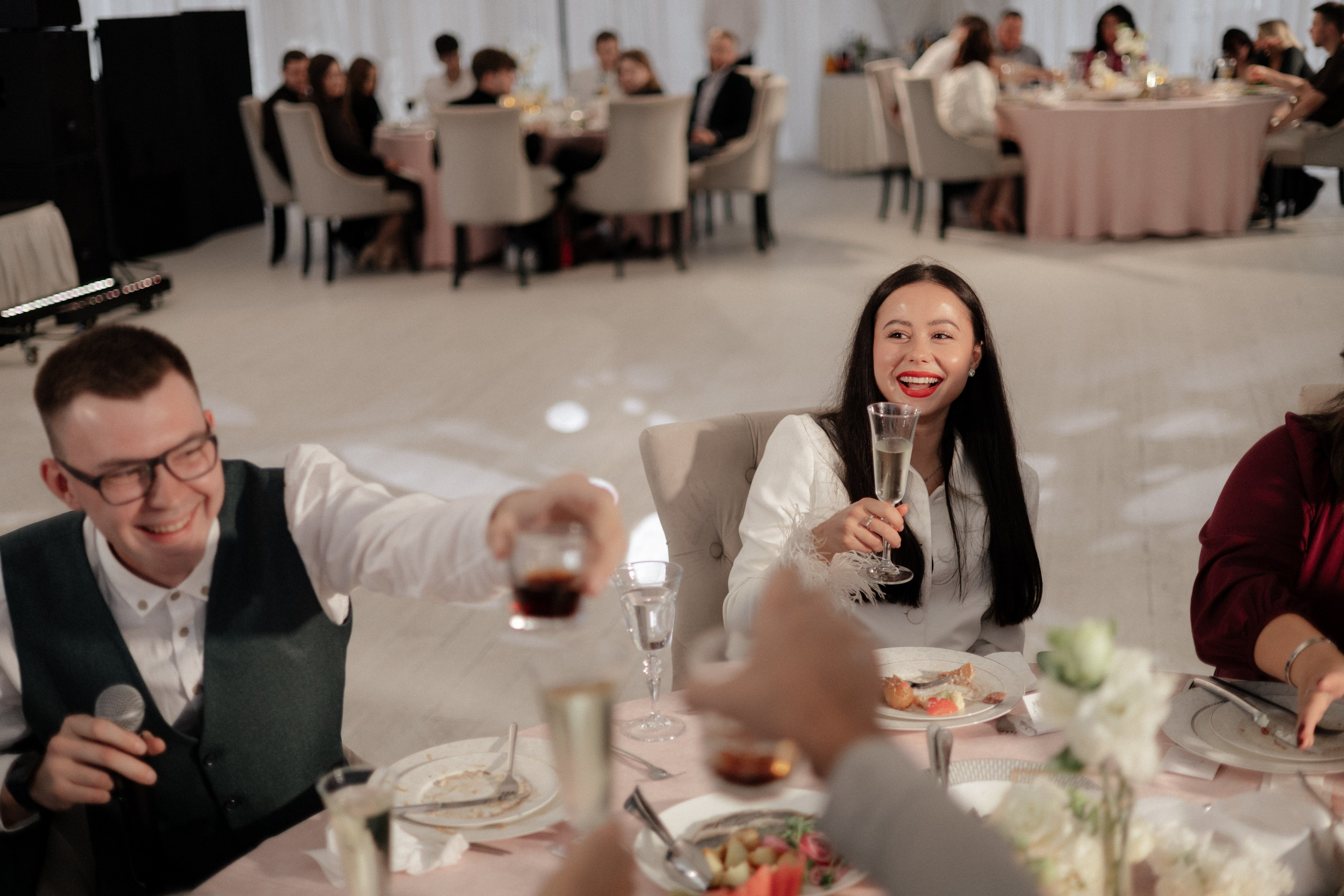 Аня и Саша. Свадьба в Юдино парк. Свадебный и портретный фотограф в Москве Анастасия Масюк