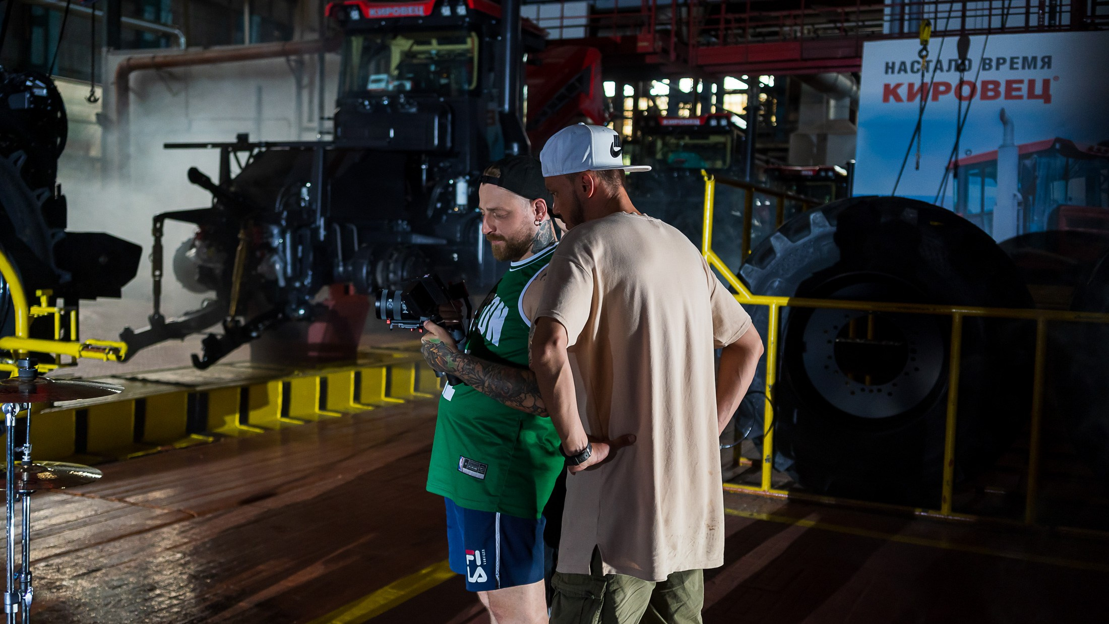 Кировский завод. Графический дизайнер Илья Левченко