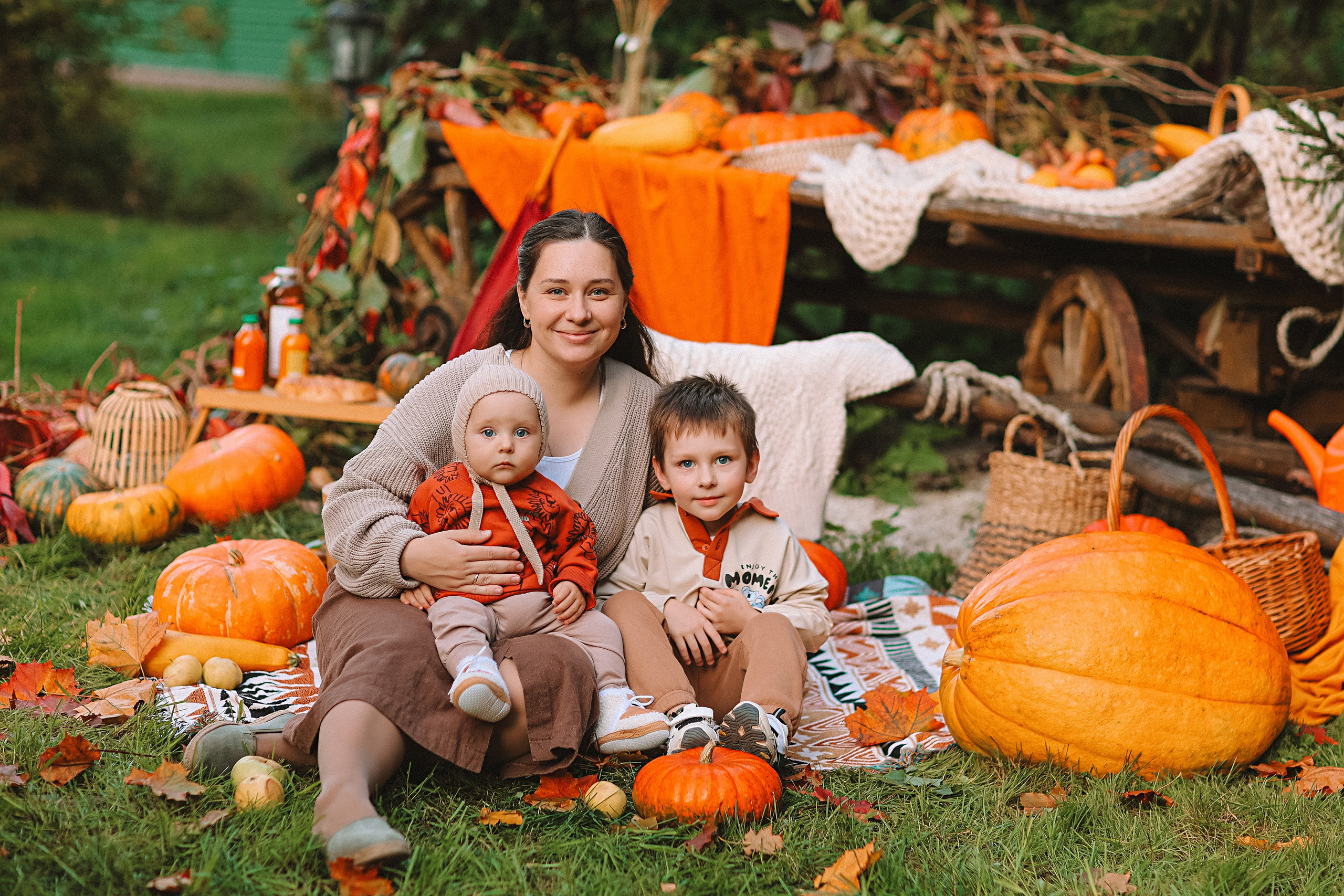 Тыквы. Семейный фотограф Тюмень, фотограф на роды Салмина Мария