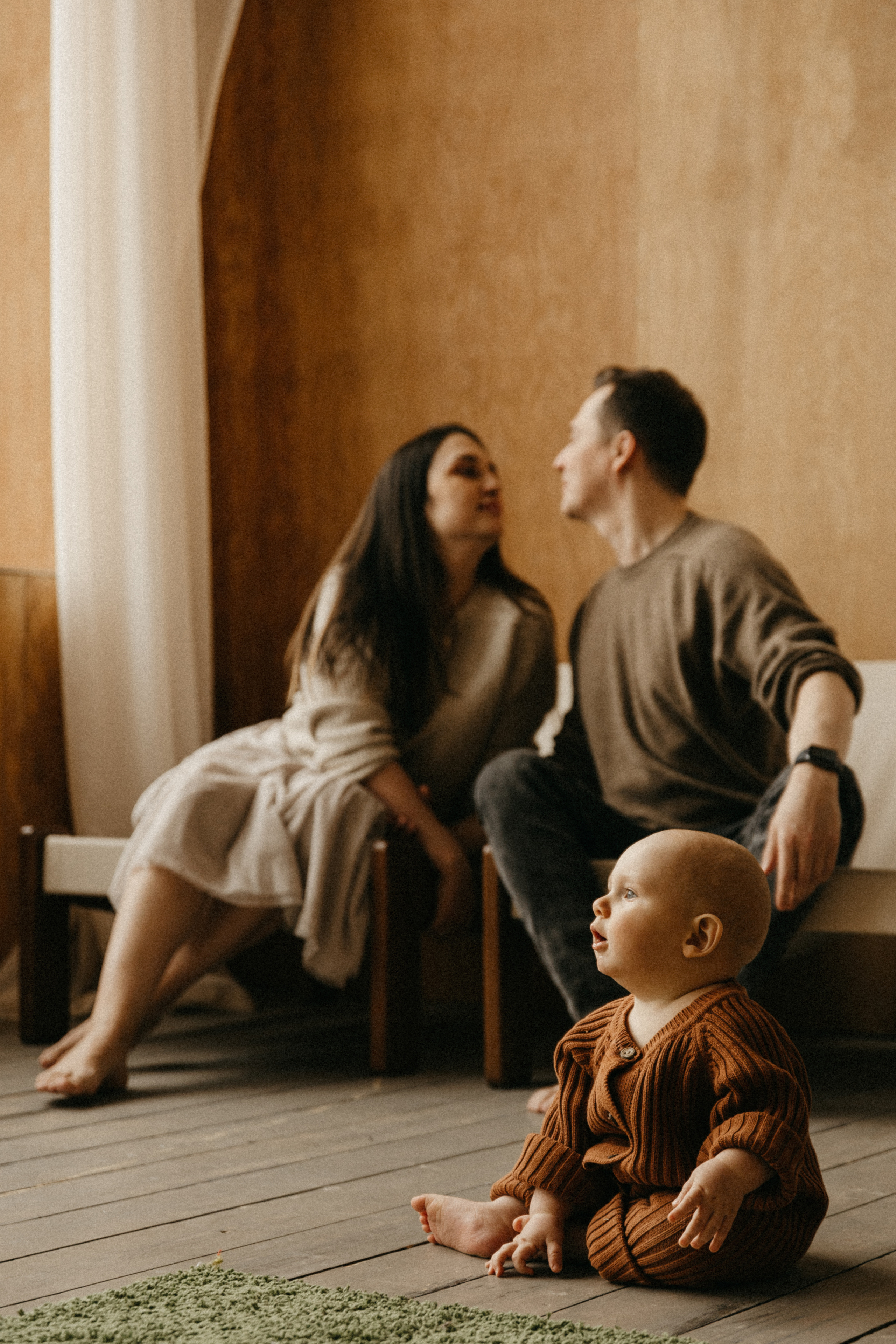 Оля, Саша, Лев. Главная