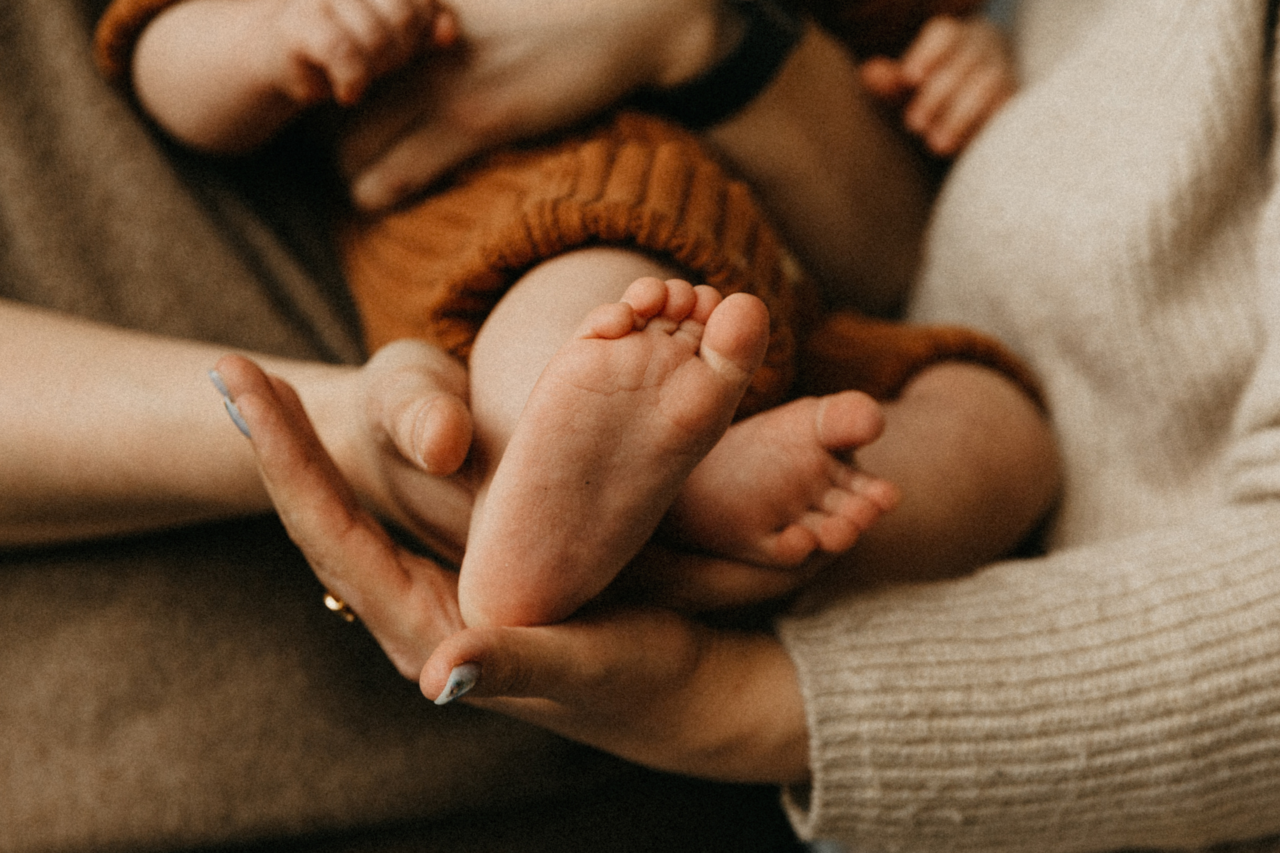 Оля, Саша, Лев. Главная