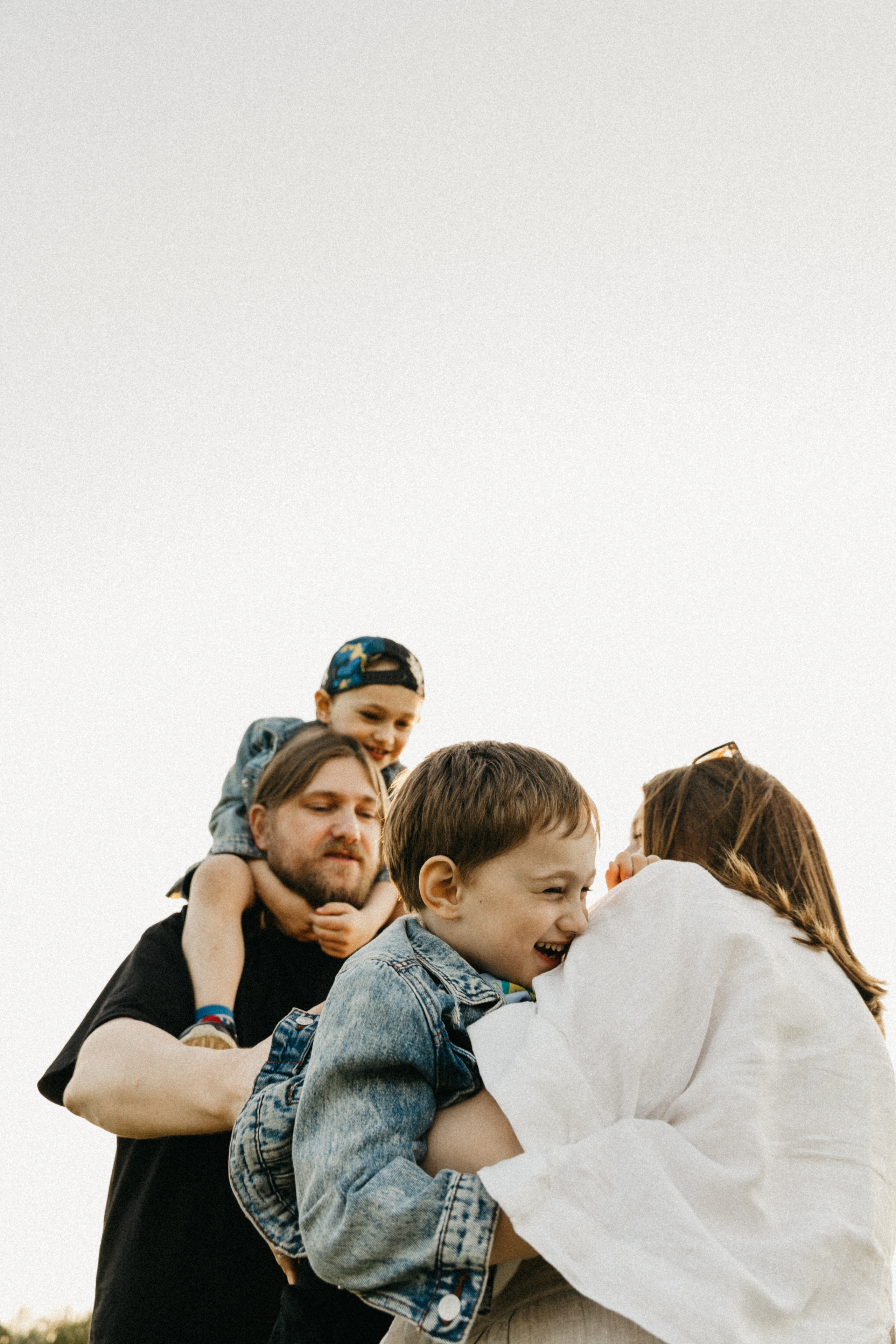 Ксюша, Кирилл, Миша, Костя. Главная