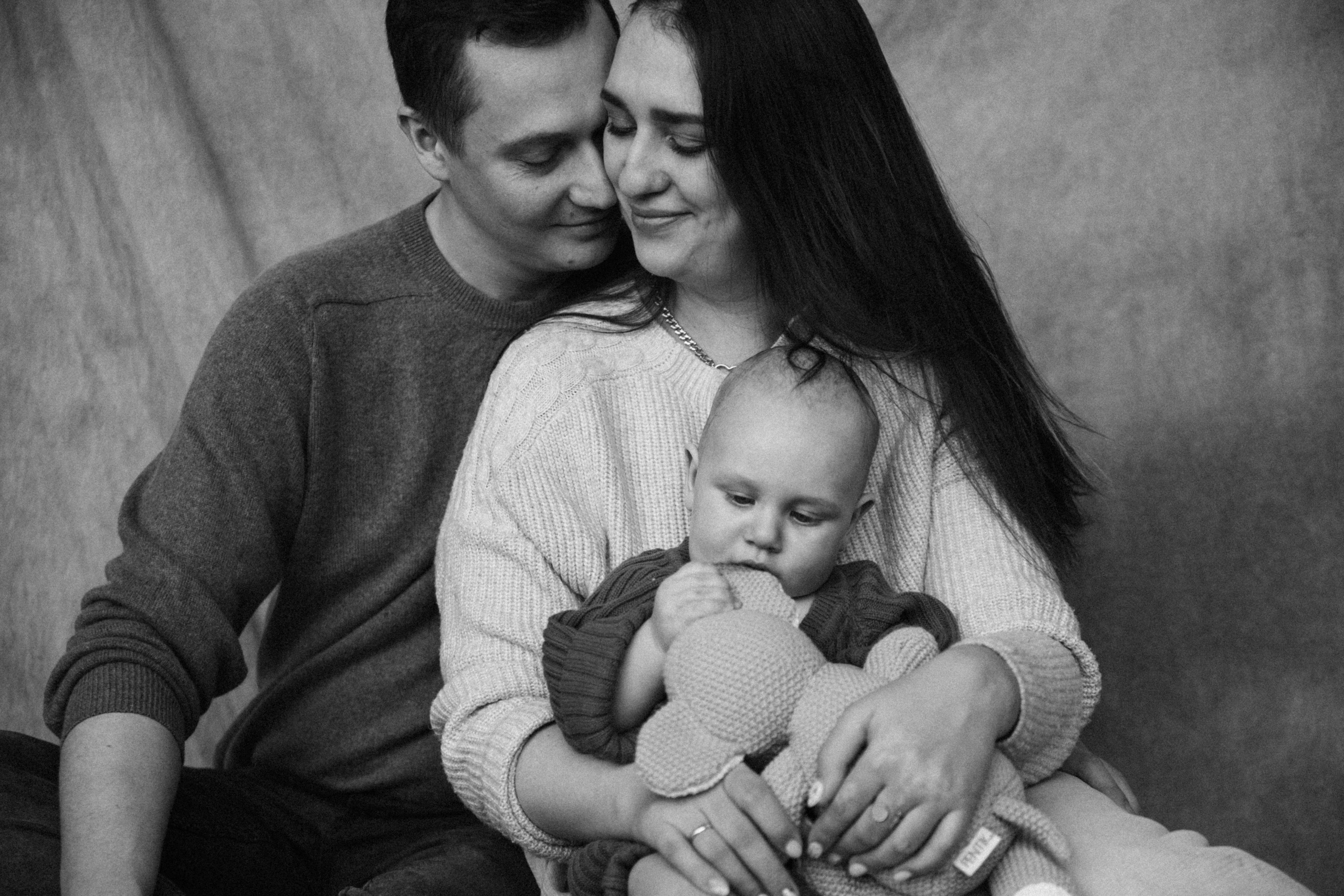 Оля, Саша, Лев. Главная