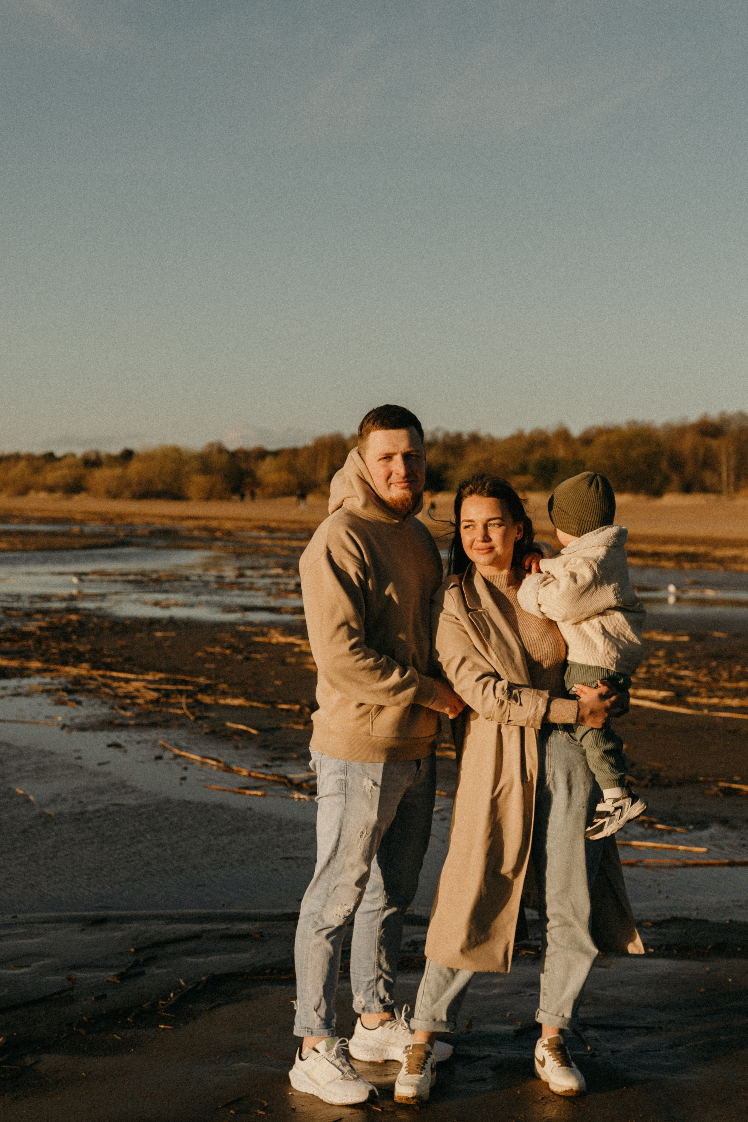 Лера, Саша, Мирон. Главная