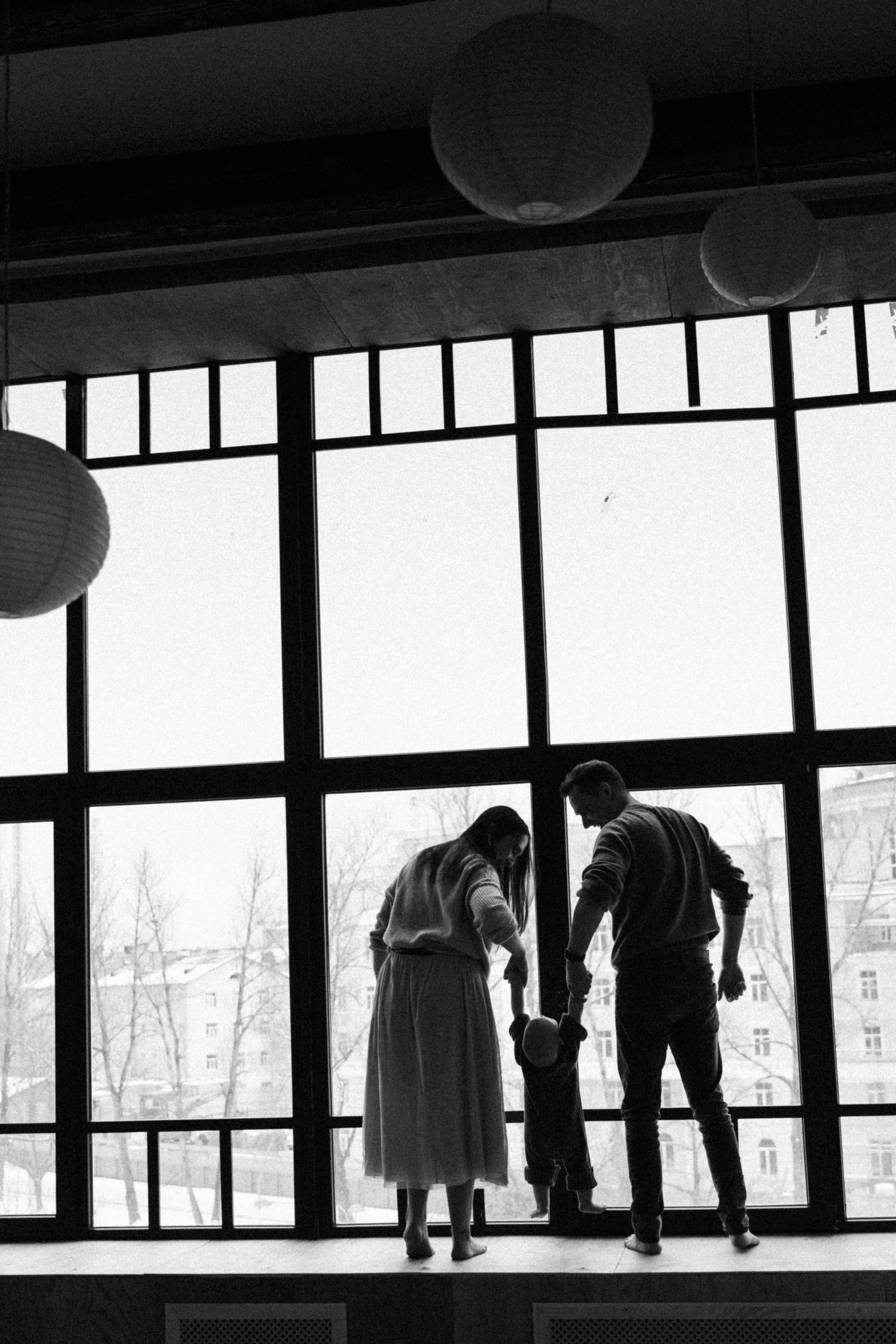 Оля, Саша, Лев. Главная