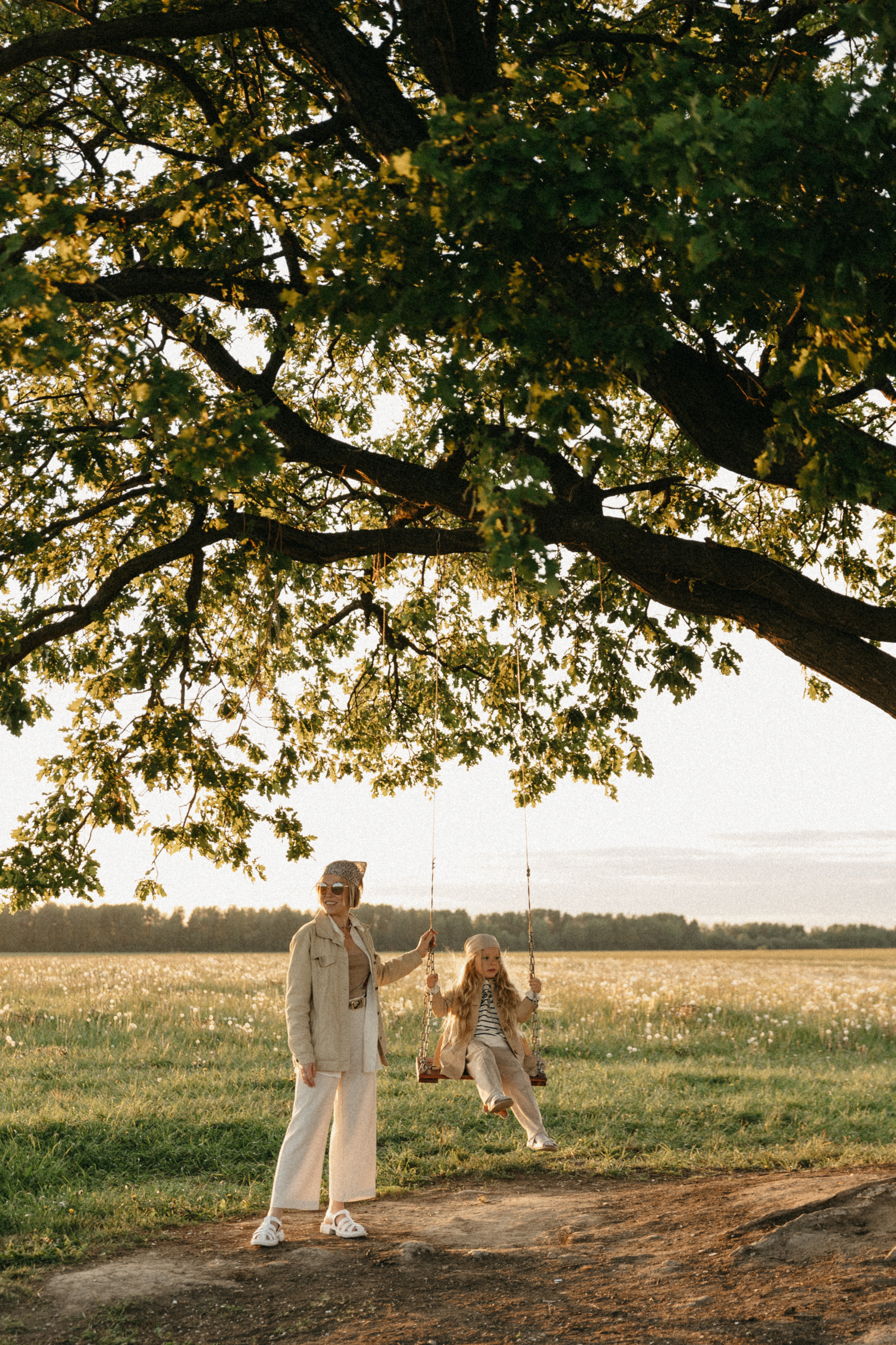 Катя и Лида. Главная