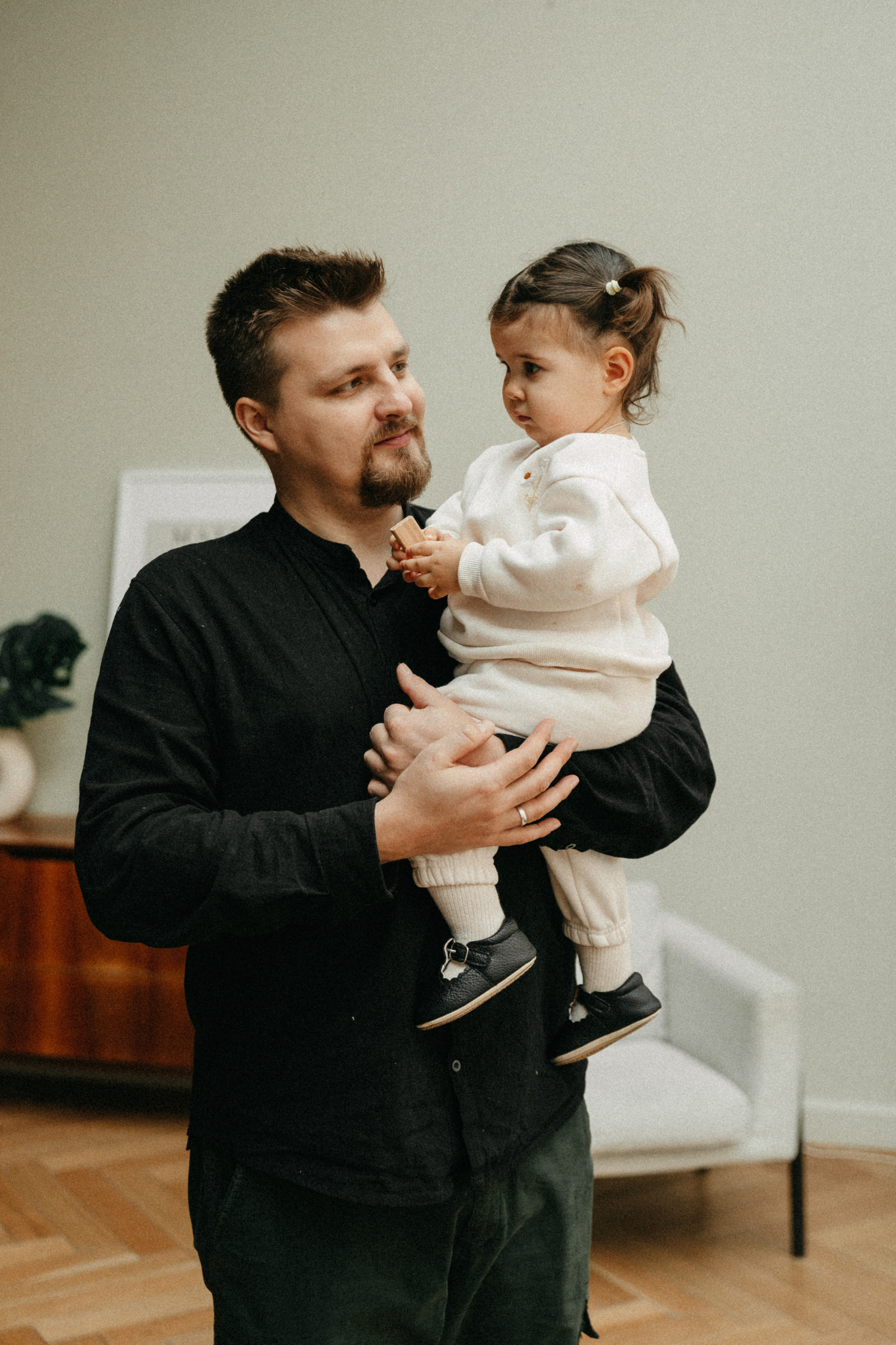 Вера, Кирилл, Кира. Главная