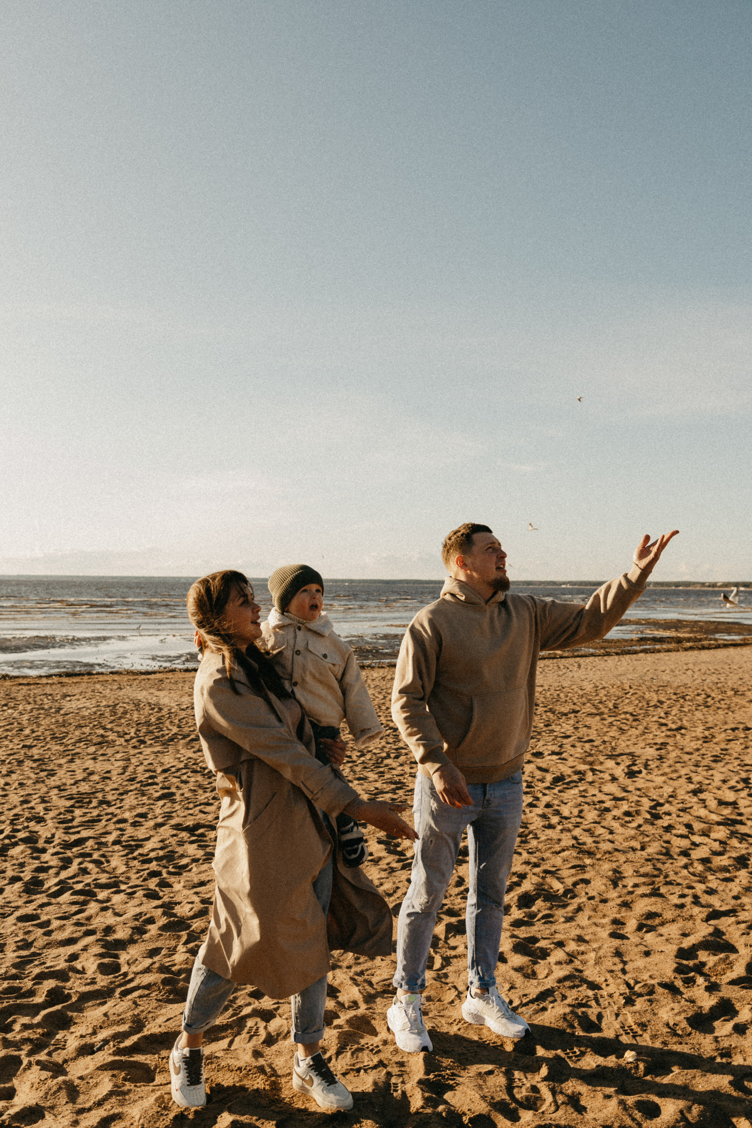 Лера, Саша, Мирон. Главная