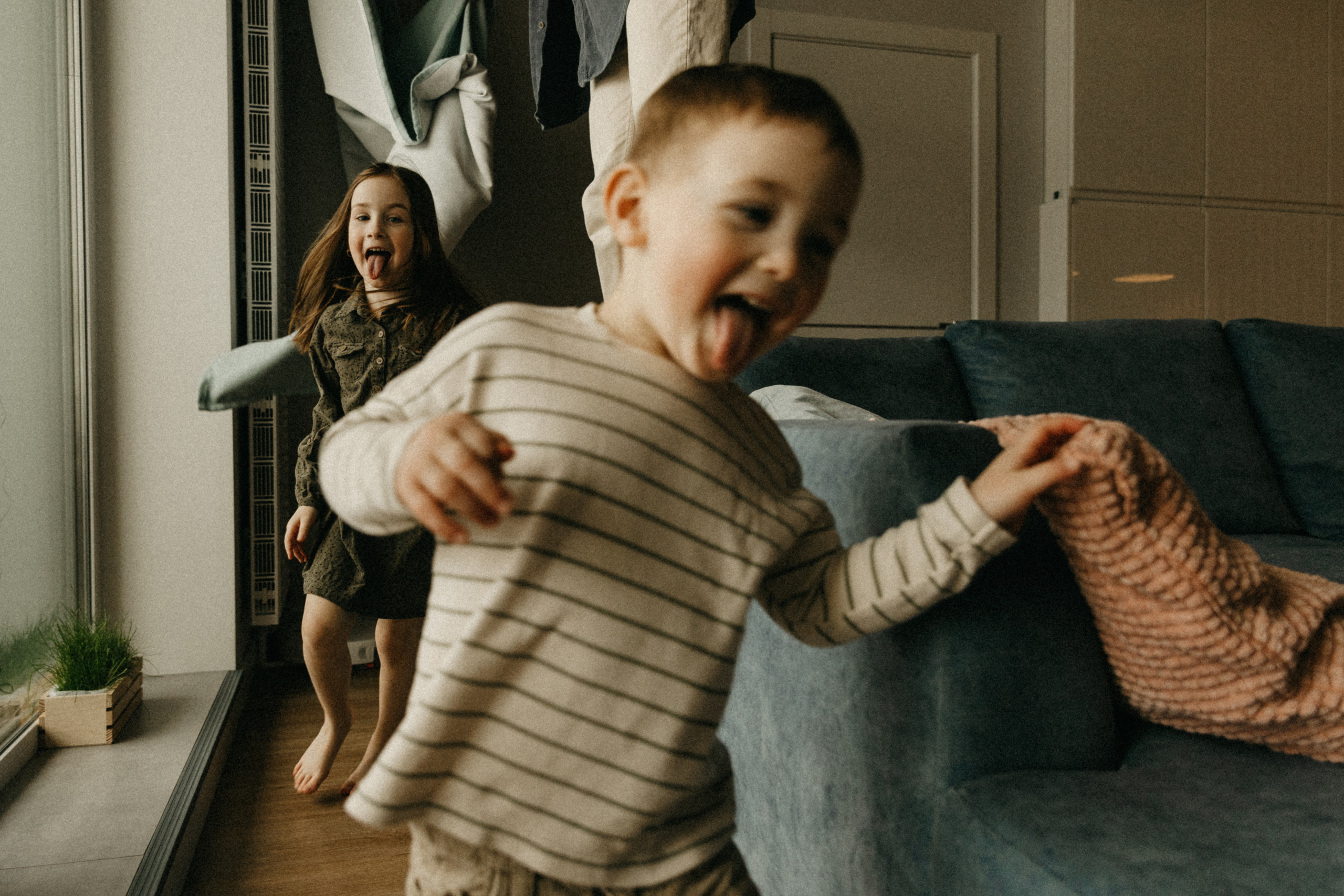 Таня, Алена, Тимофей. Главная