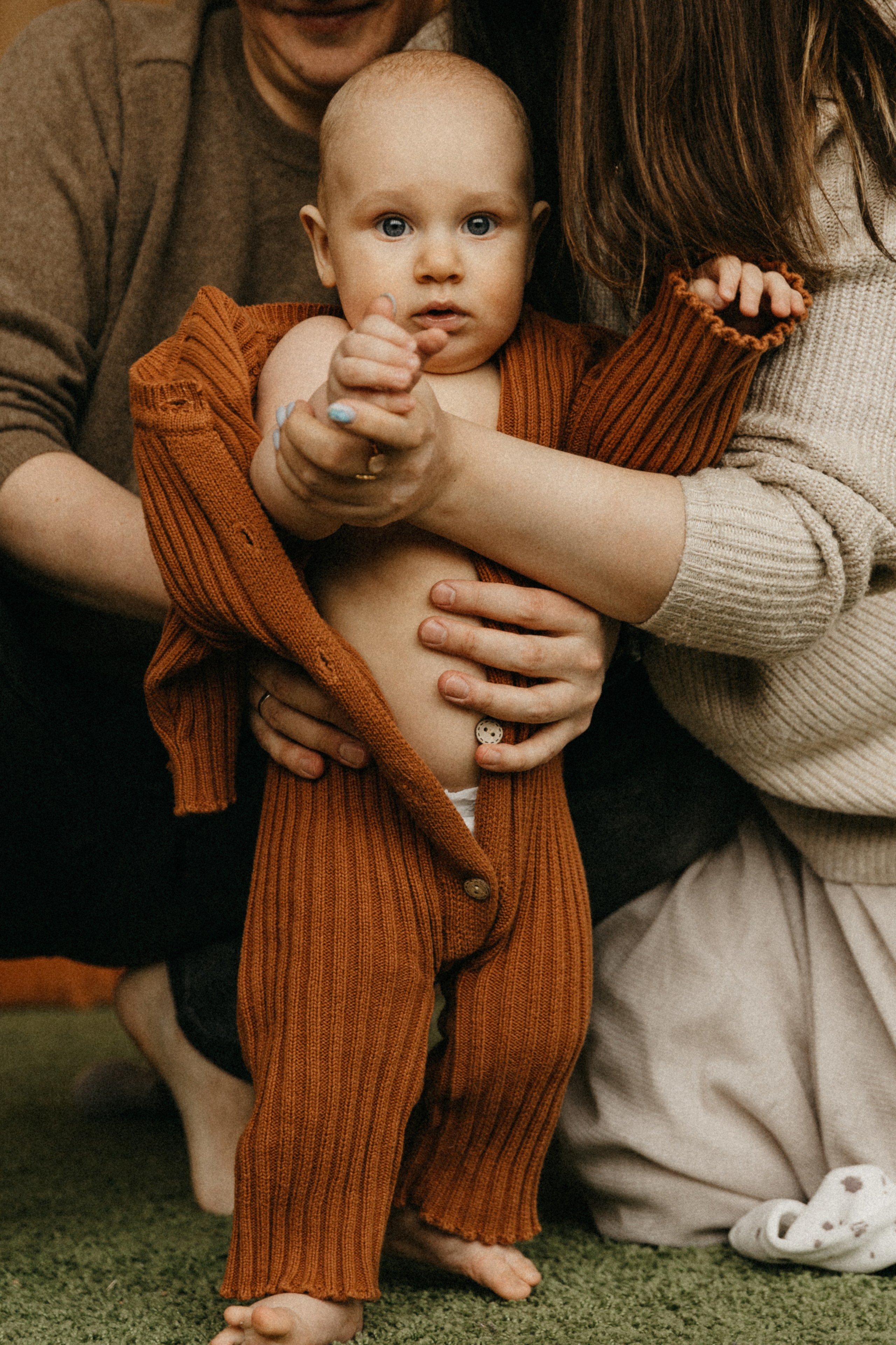 Оля, Саша, Лев. Главная