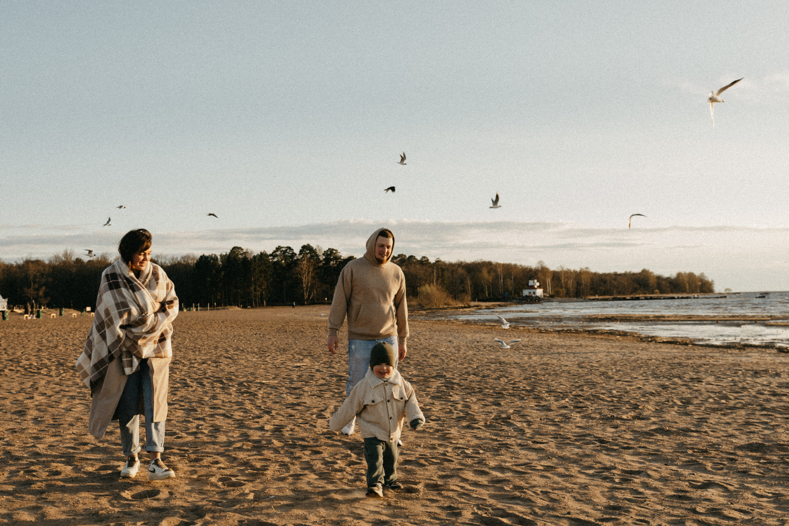 Лера, Саша, Мирон. Главная