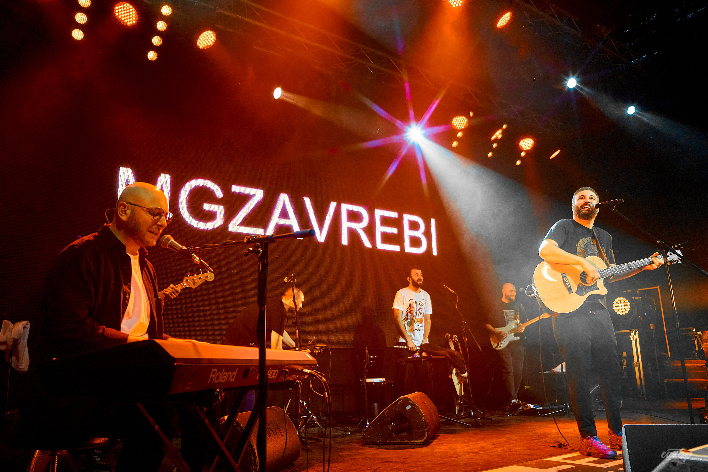 MGZAVREBI. Профессиональный фотограф в Екатеринбурге Юра Сахар