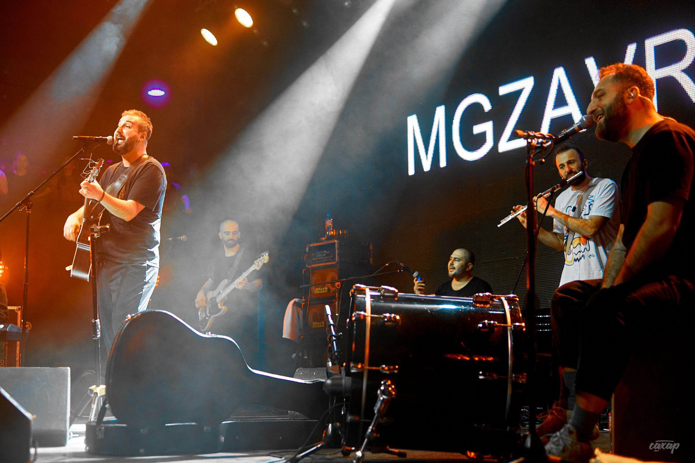 MGZAVREBI. Профессиональный фотограф в Екатеринбурге Юра Сахар