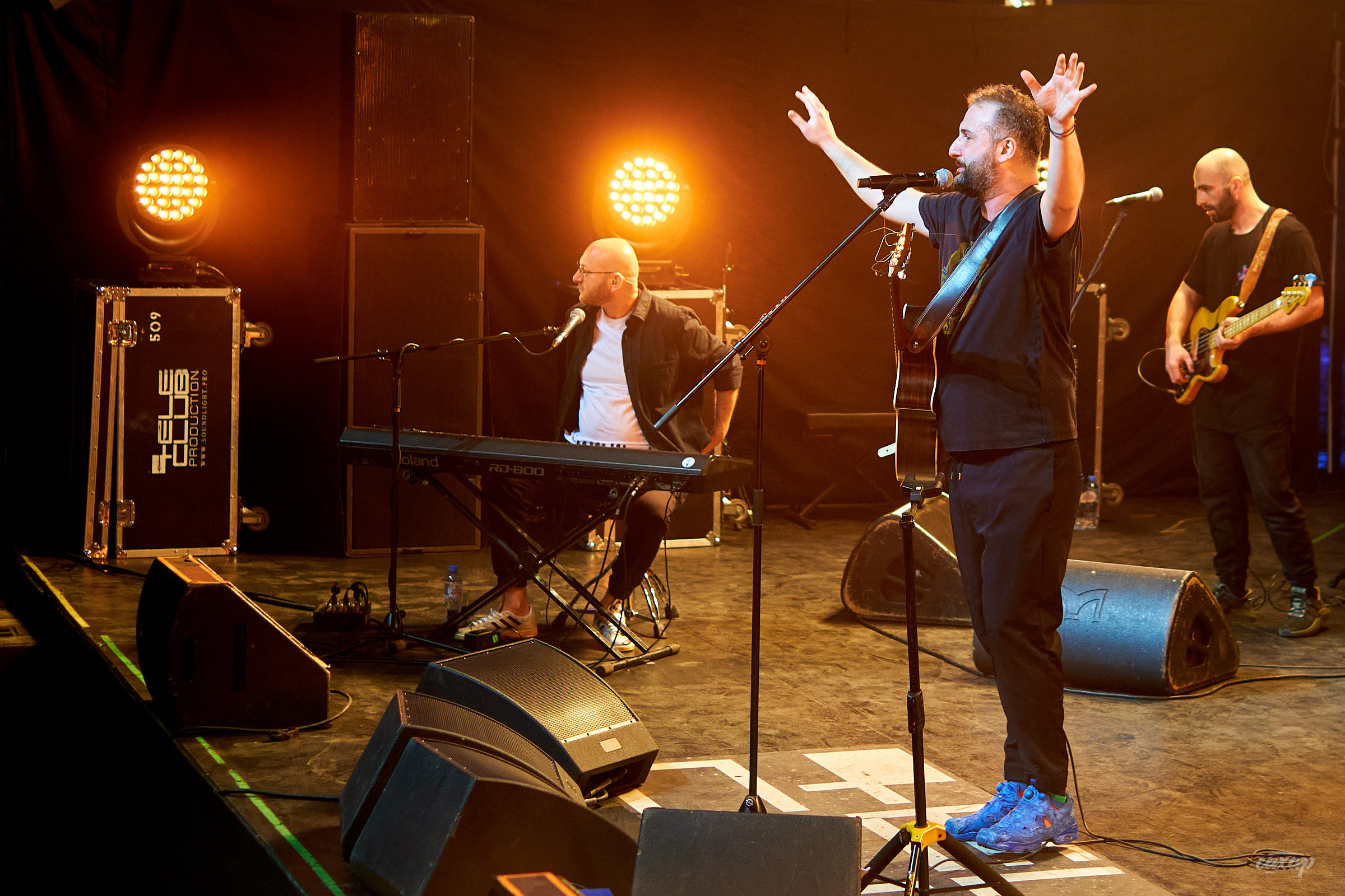 MGZAVREBI. Профессиональный фотограф в Екатеринбурге Юра Сахар