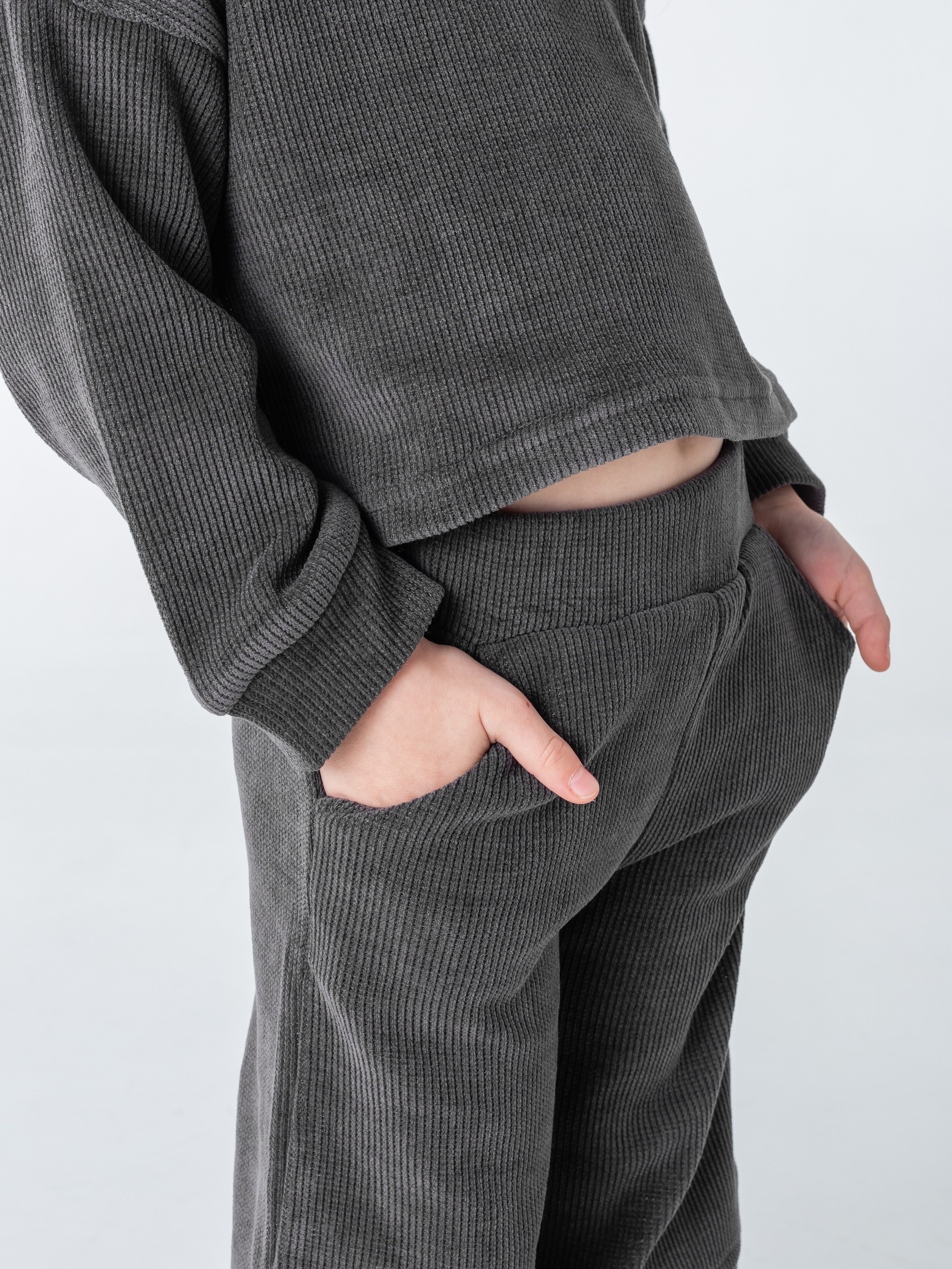 Детское платье и костюм. Фотограф в Краснодаре Арина Кудряшова