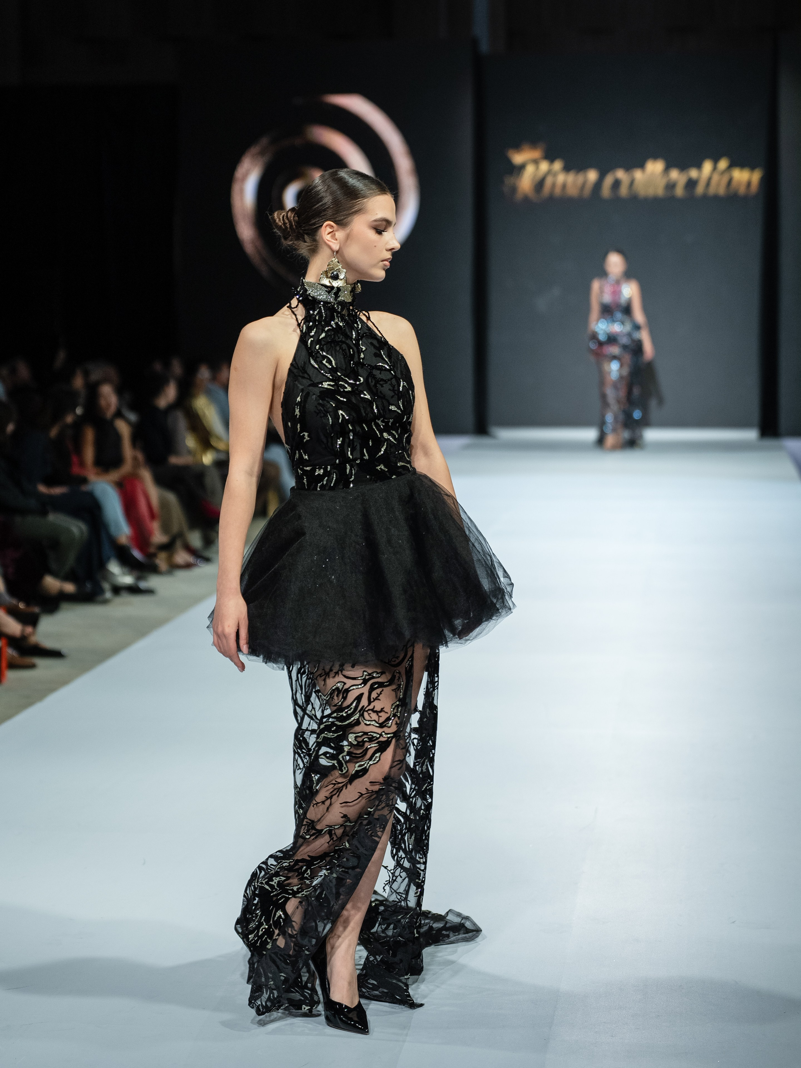 EURASIAN FASHION WEEK Rina Collection. Сайт Алматинского НЮ АРТ, будуар и фэшн фотографа Дениса Карпенко