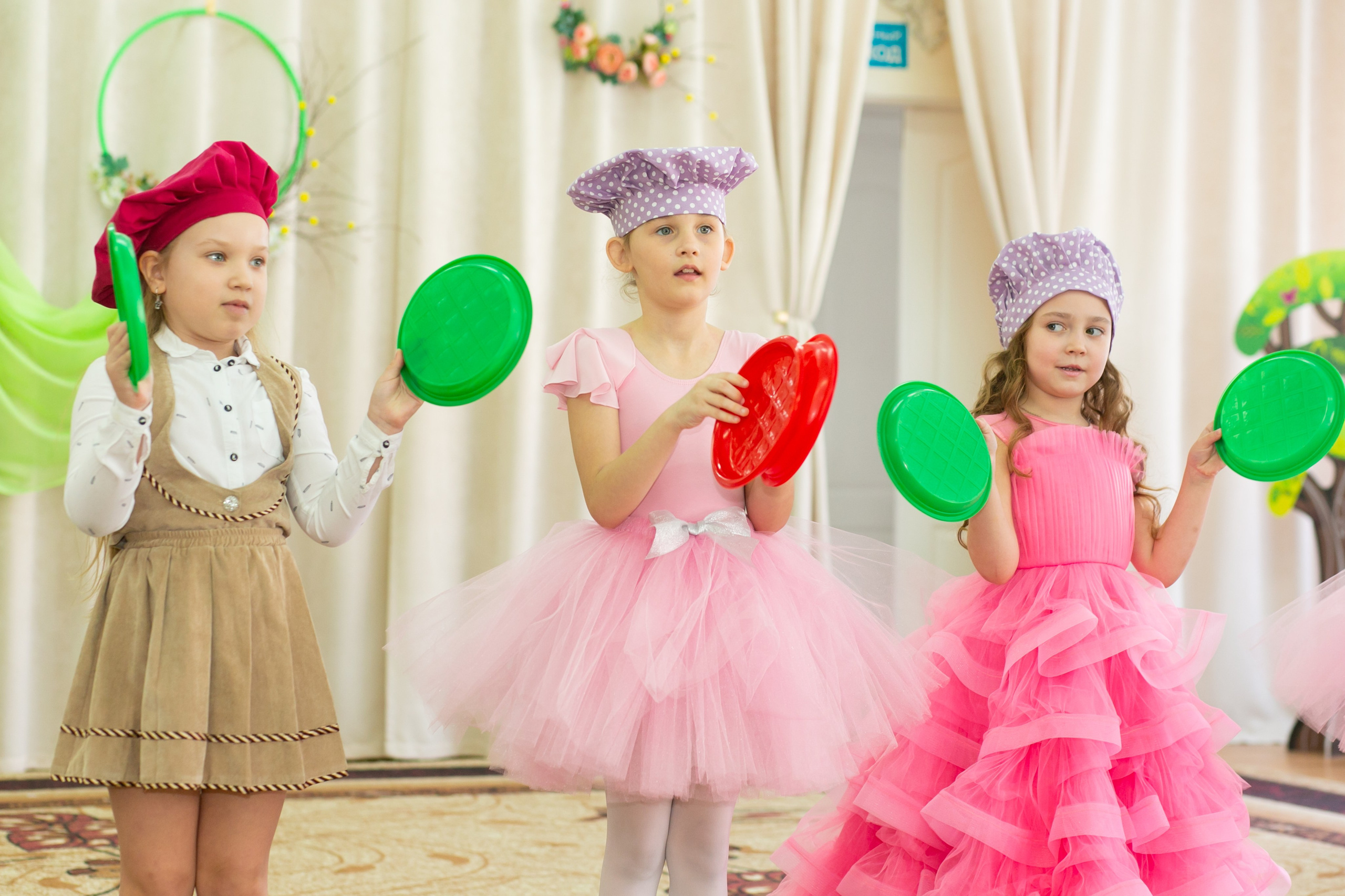 Выпускные и Утренники. Фотограф новорожденных и семейный фотограф НСО г. Бердск Марина Львова