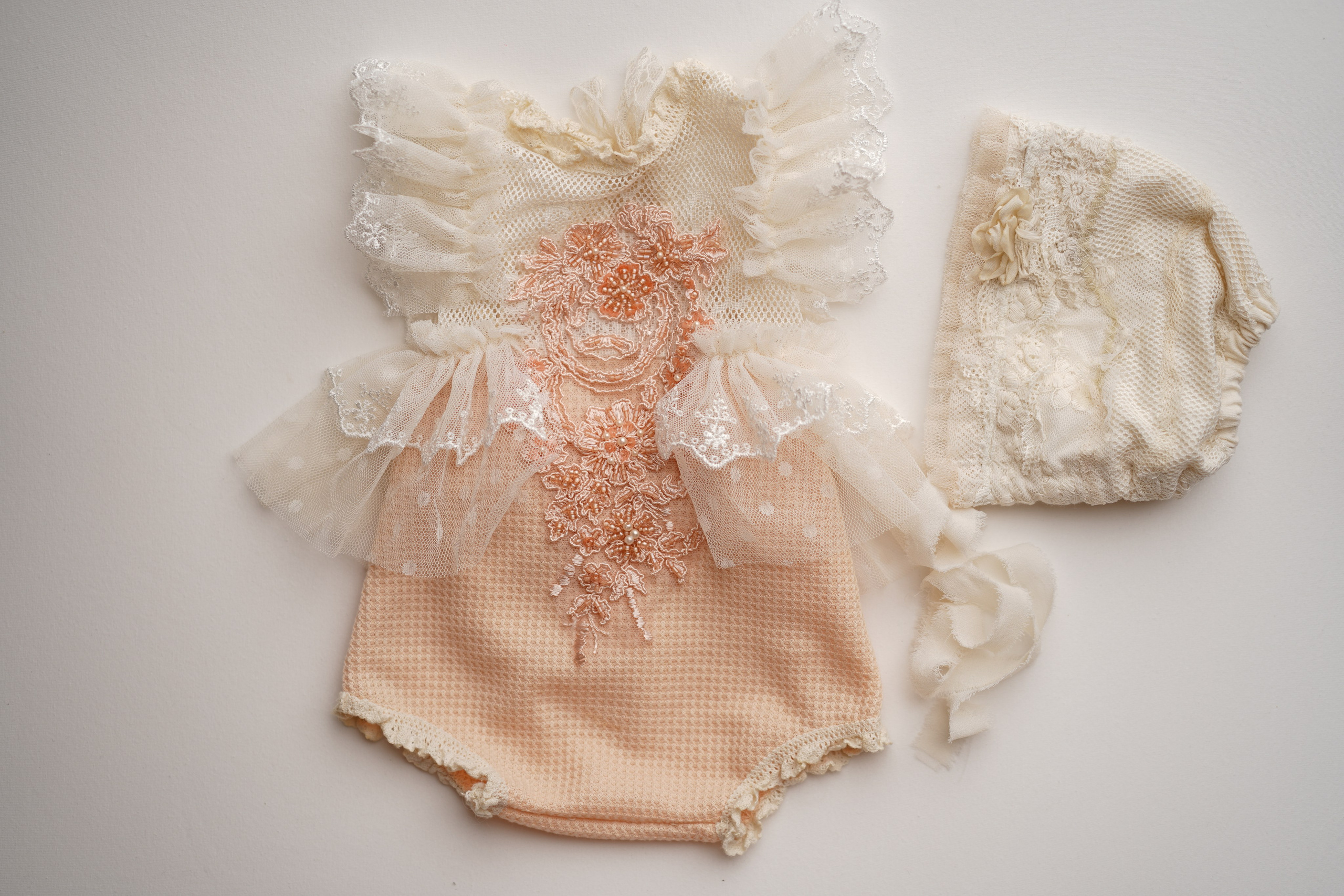 Платья. Фотограф новорождённых в Москве Елена Левина