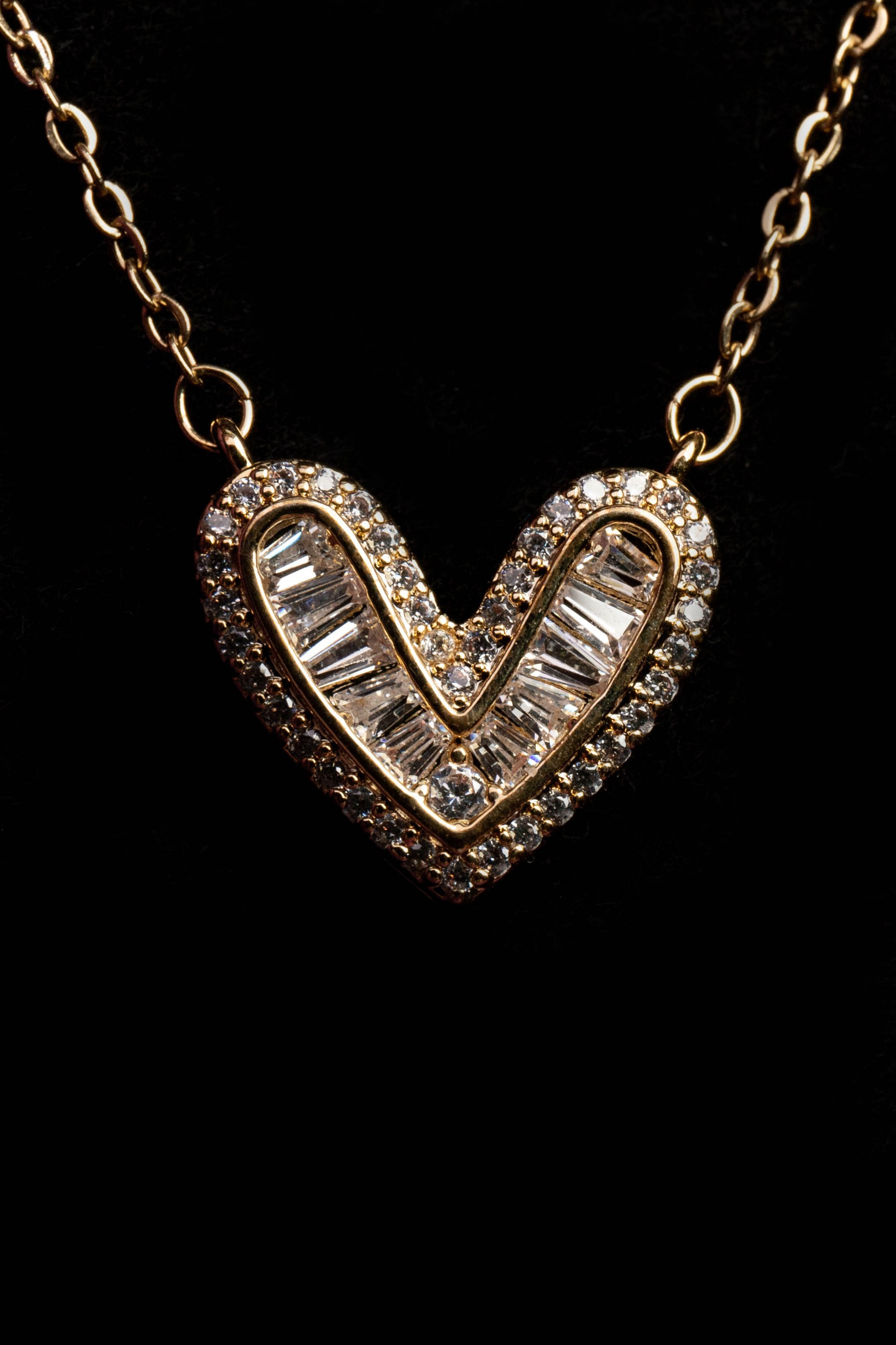 Ювелирные украшения. Предметный фотограф в Крыму Ольга Шестакова