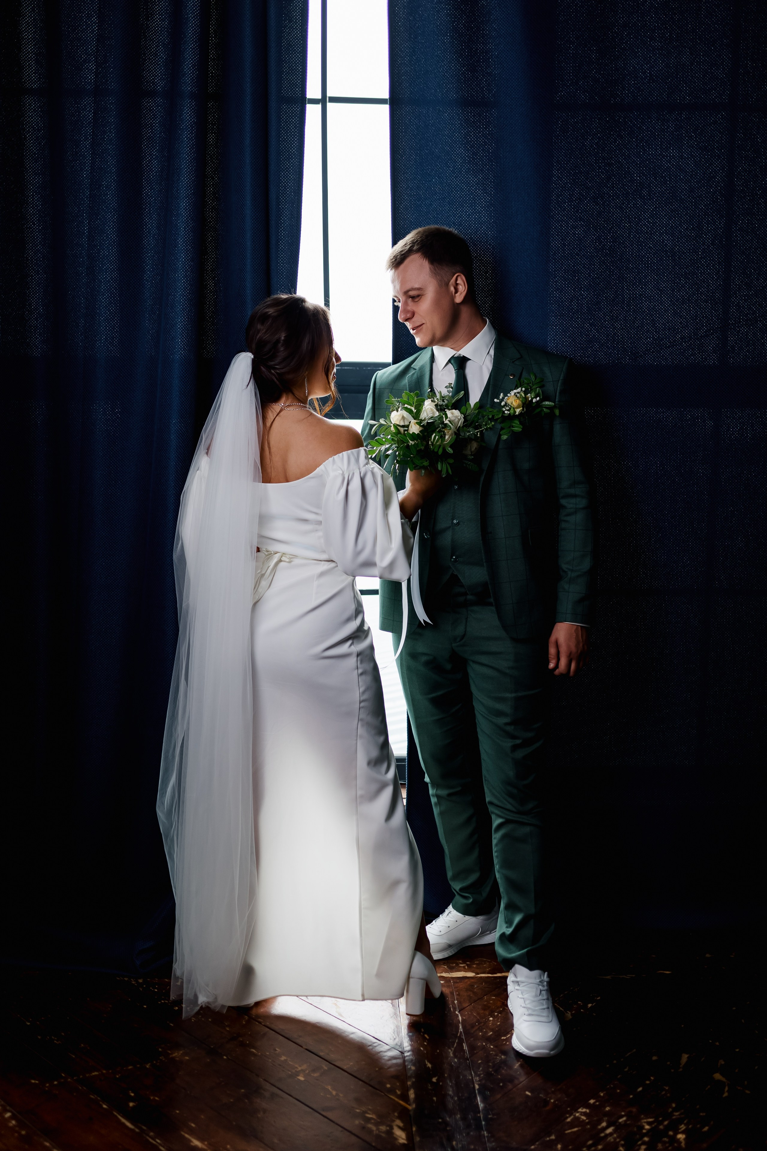 Олег и Юлия. Свадебная прогулка. Свадебный фотограф в Хабаровске