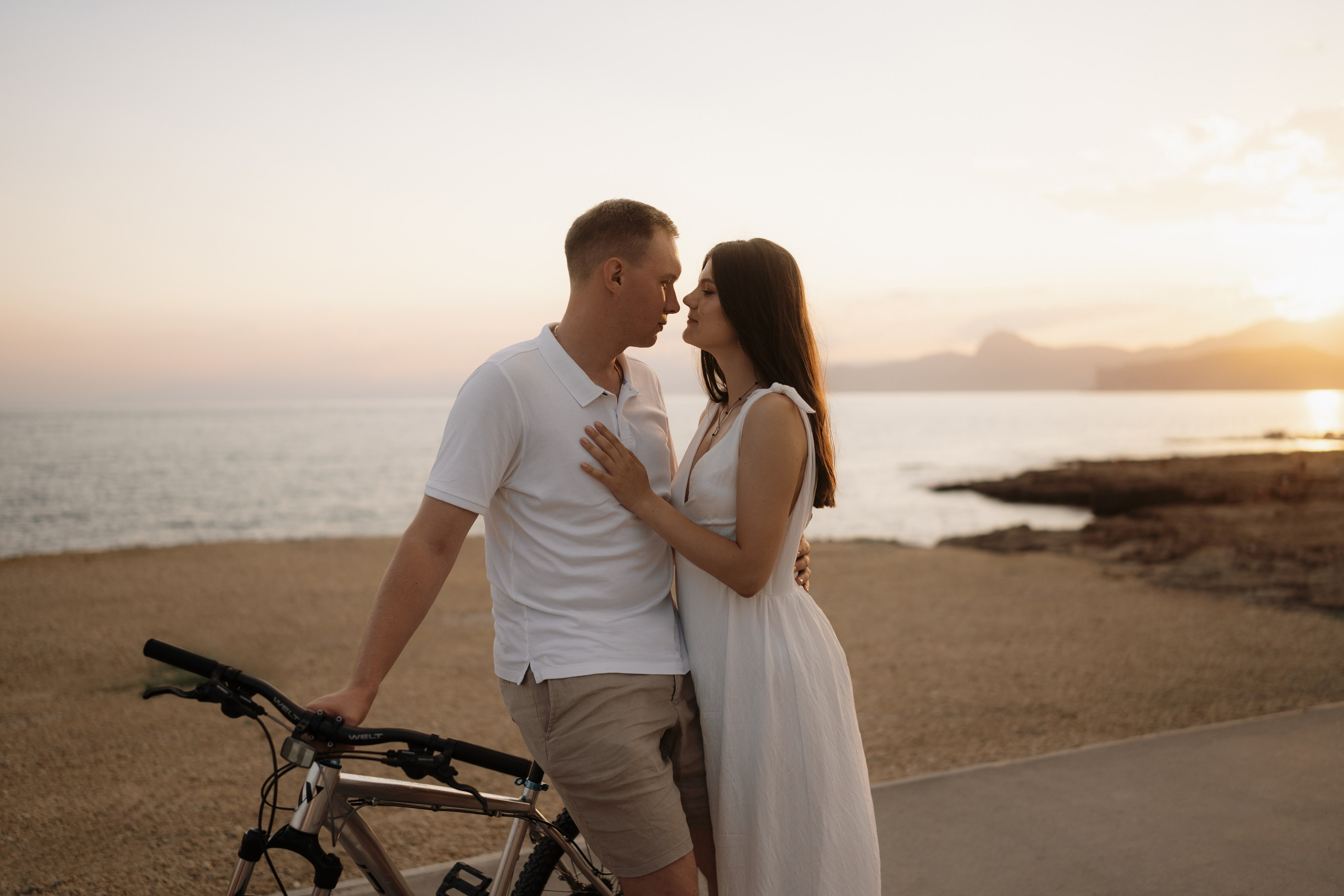 Свидание с ветерком. Свадебный и портретный фотограф Алена Седининна в Крыму