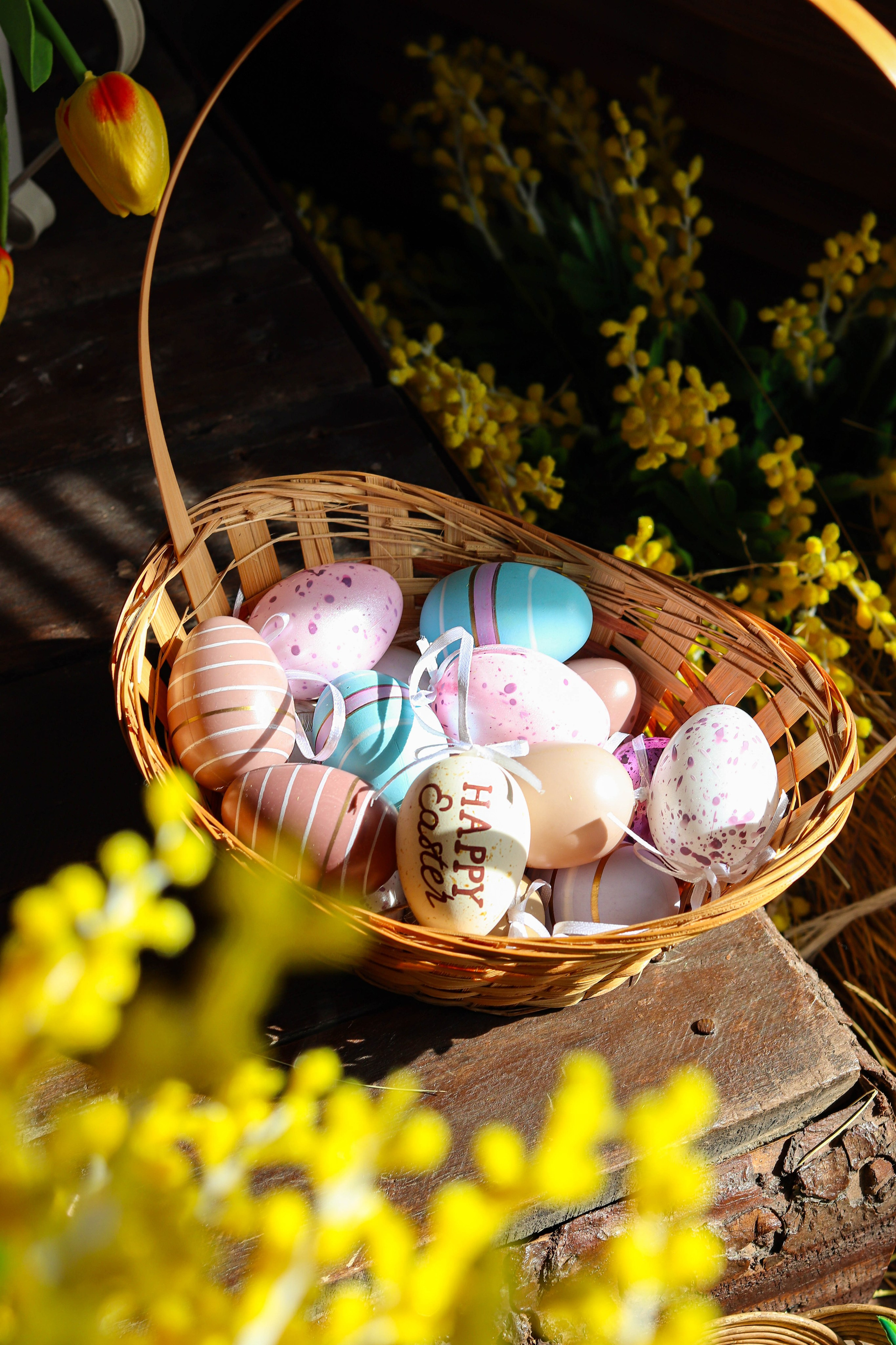 пасхальная фотосессия детская съёмка кролики яйца корзинки ферма