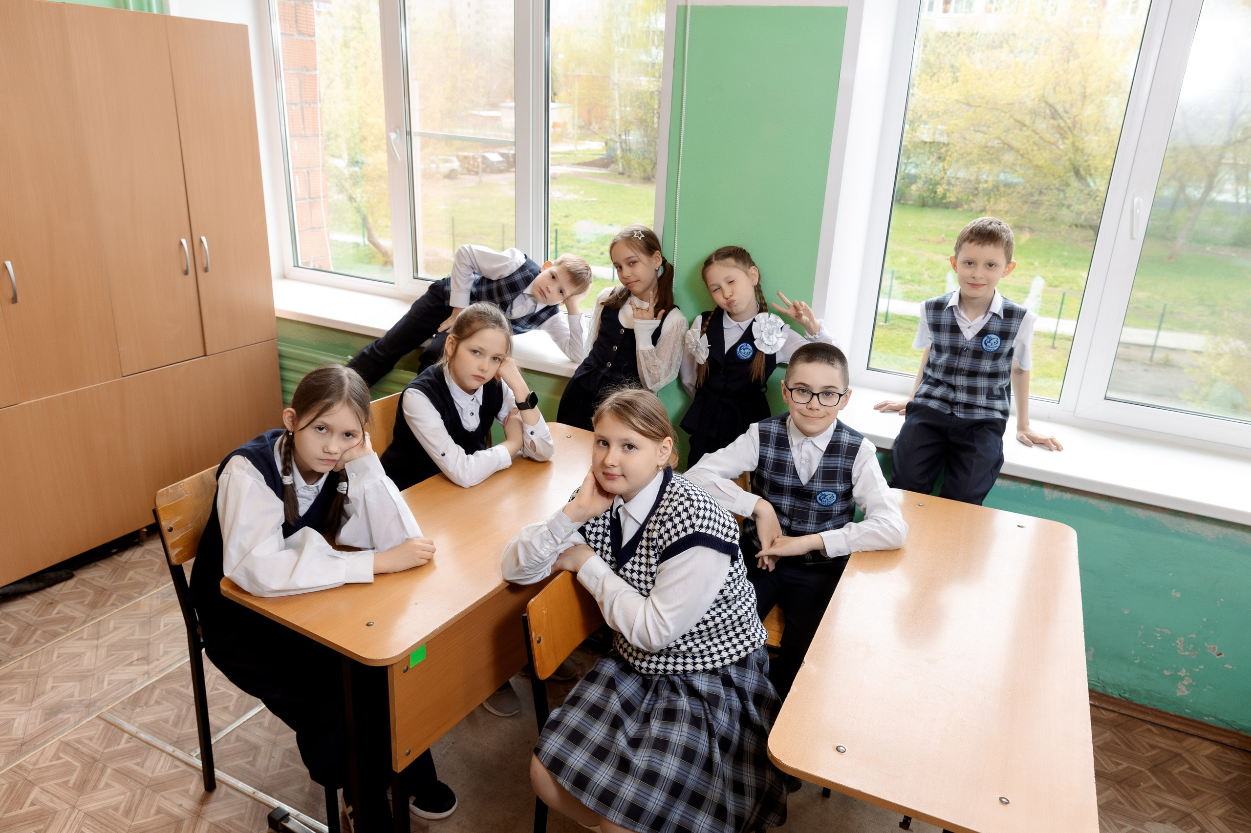 Школа 54 4А кл (2023-24) 2 часовая фотосессия в школе. Свадебный и Семейный фотограф г. Ижевск Гульназ Солдатова. Гульназ фото