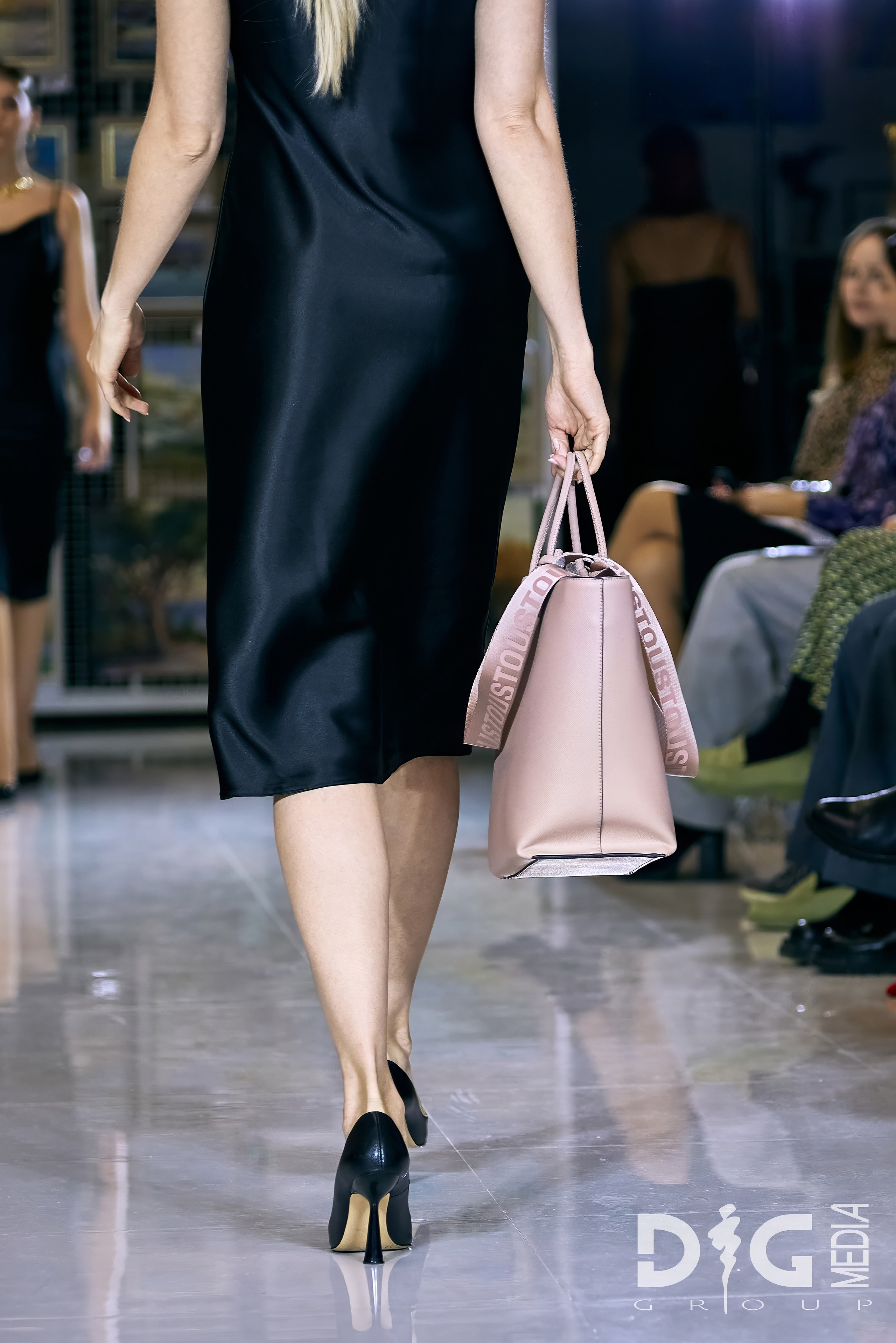 Tous | fashion show. Showbiz | Fashion | Reportage