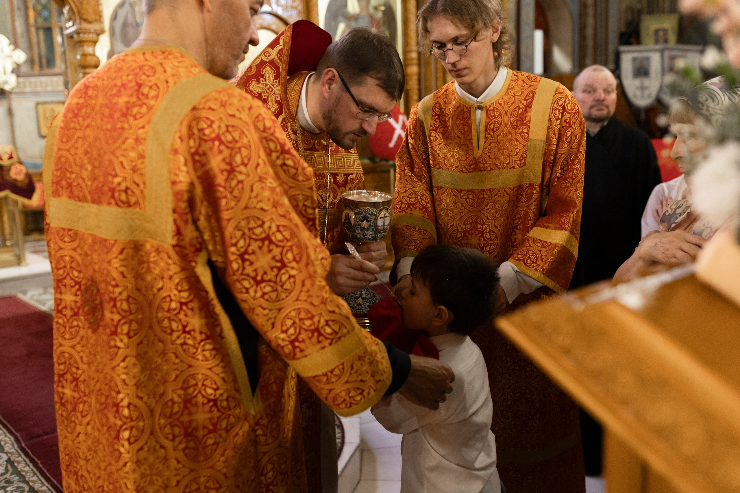 Пасха Господня. ТОП Фотограф на Крещение и Венчание Железногорск Алексей Мещеряков