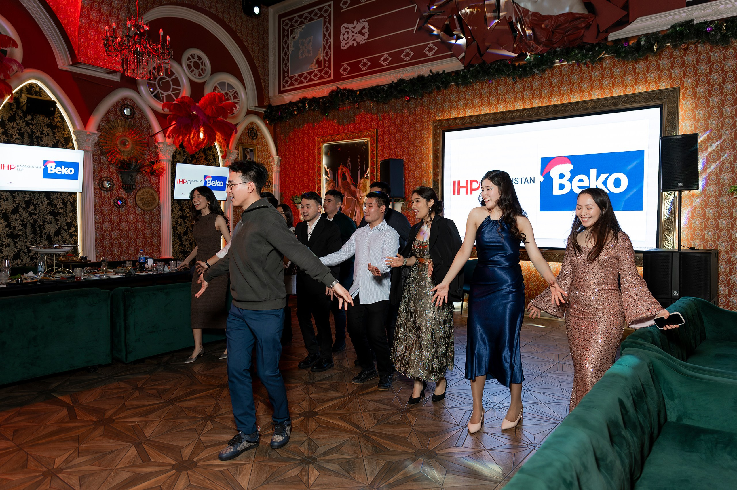 Beko Central Asia — Happy New Year. Фотограф в Алматы — Алексей Коньков | Репортаж, свадьбы, портреты